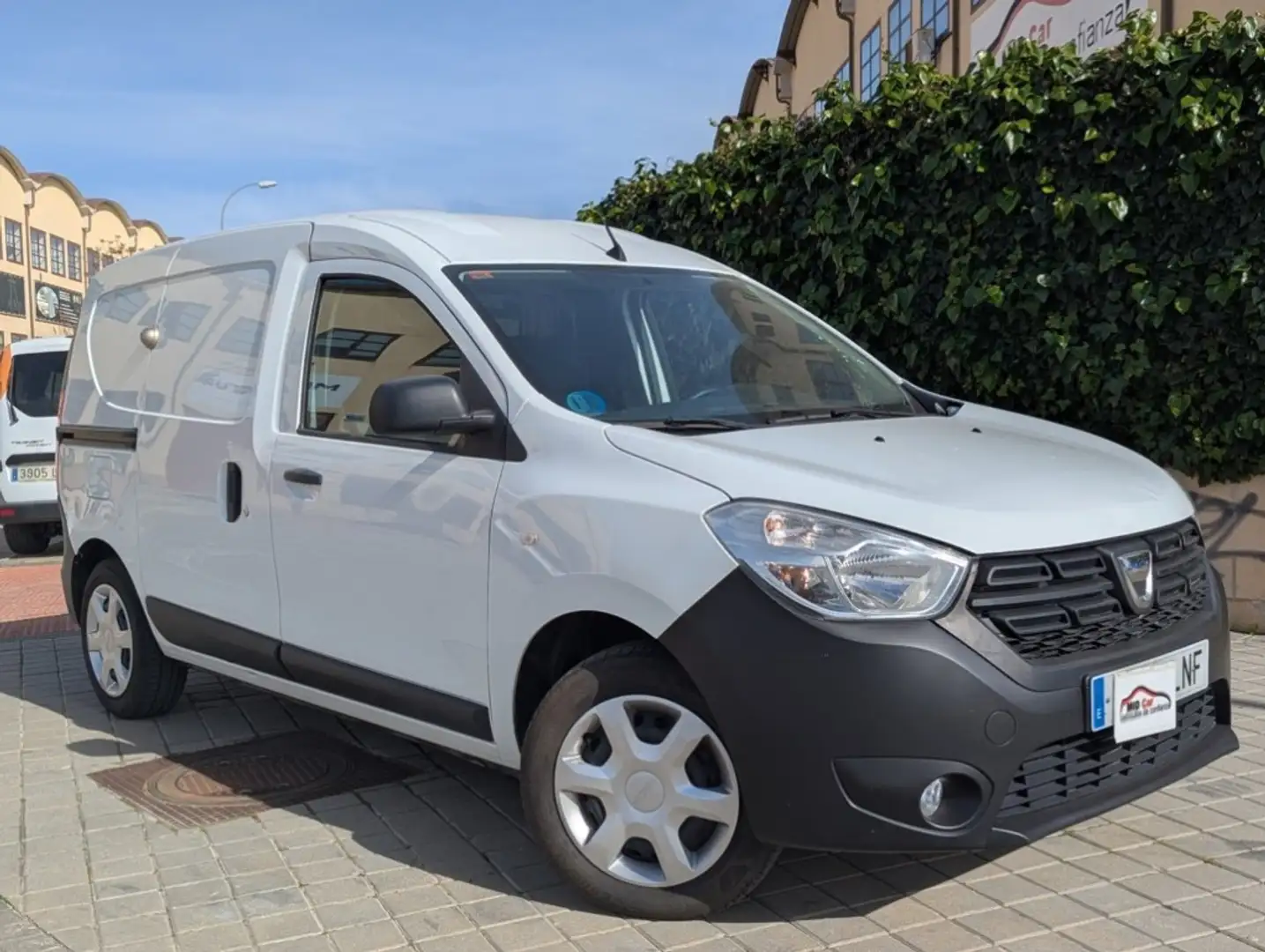 Dacia Dokker Comercial Van 1.6 GLP Essential 80kW Blanco - 1
