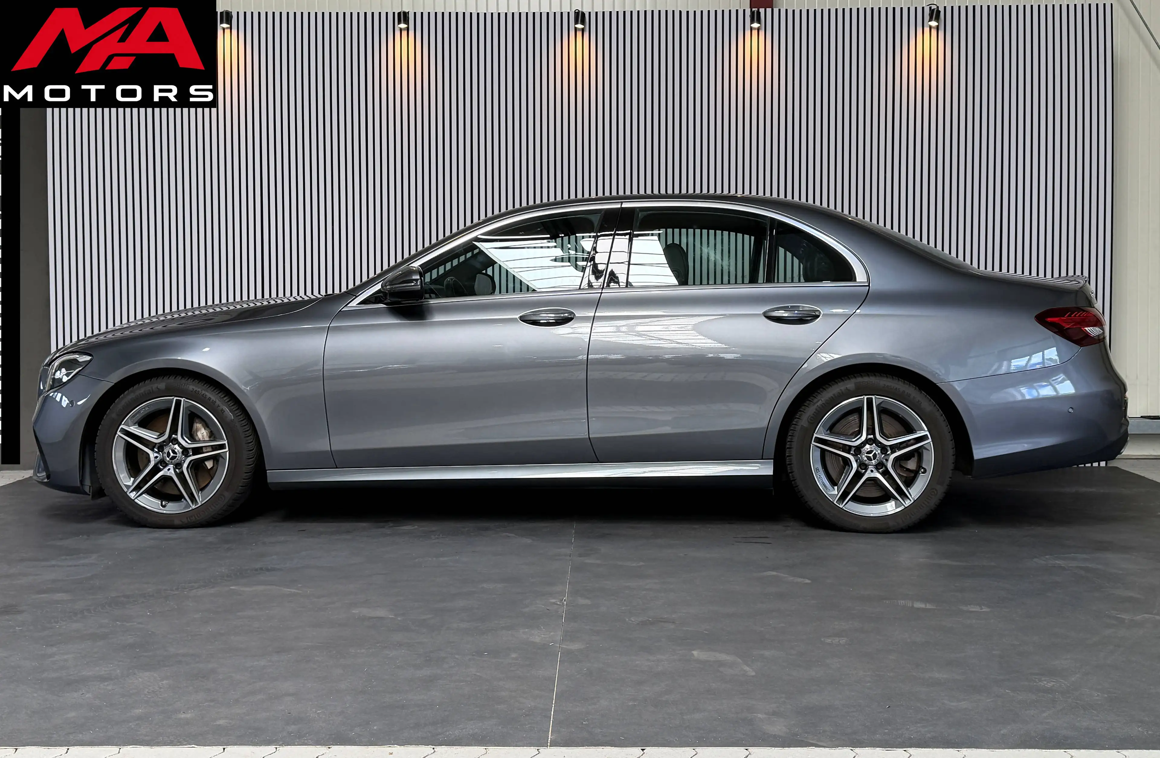 Mercedes-Benz E 450 E 450 4Matic (213.059)*4MATIC*AMG*SCHECKHEFTGEPFLEGT* — photo 5