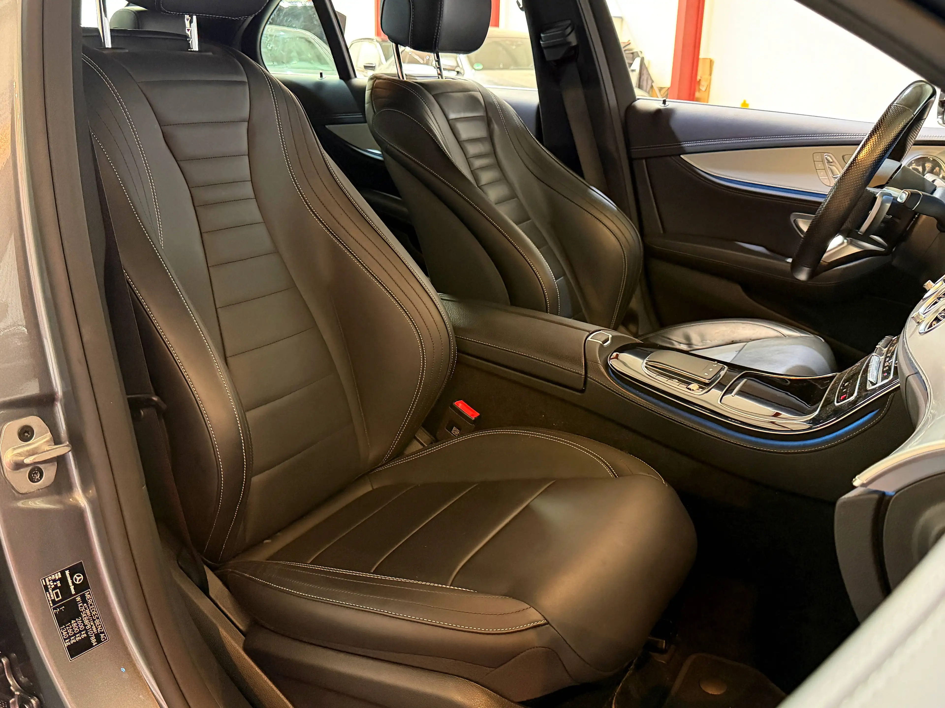 Mercedes-Benz E 450 E 450 4Matic (213.059)*4MATIC*AMG*SCHECKHEFTGEPFLEGT* — photo 14