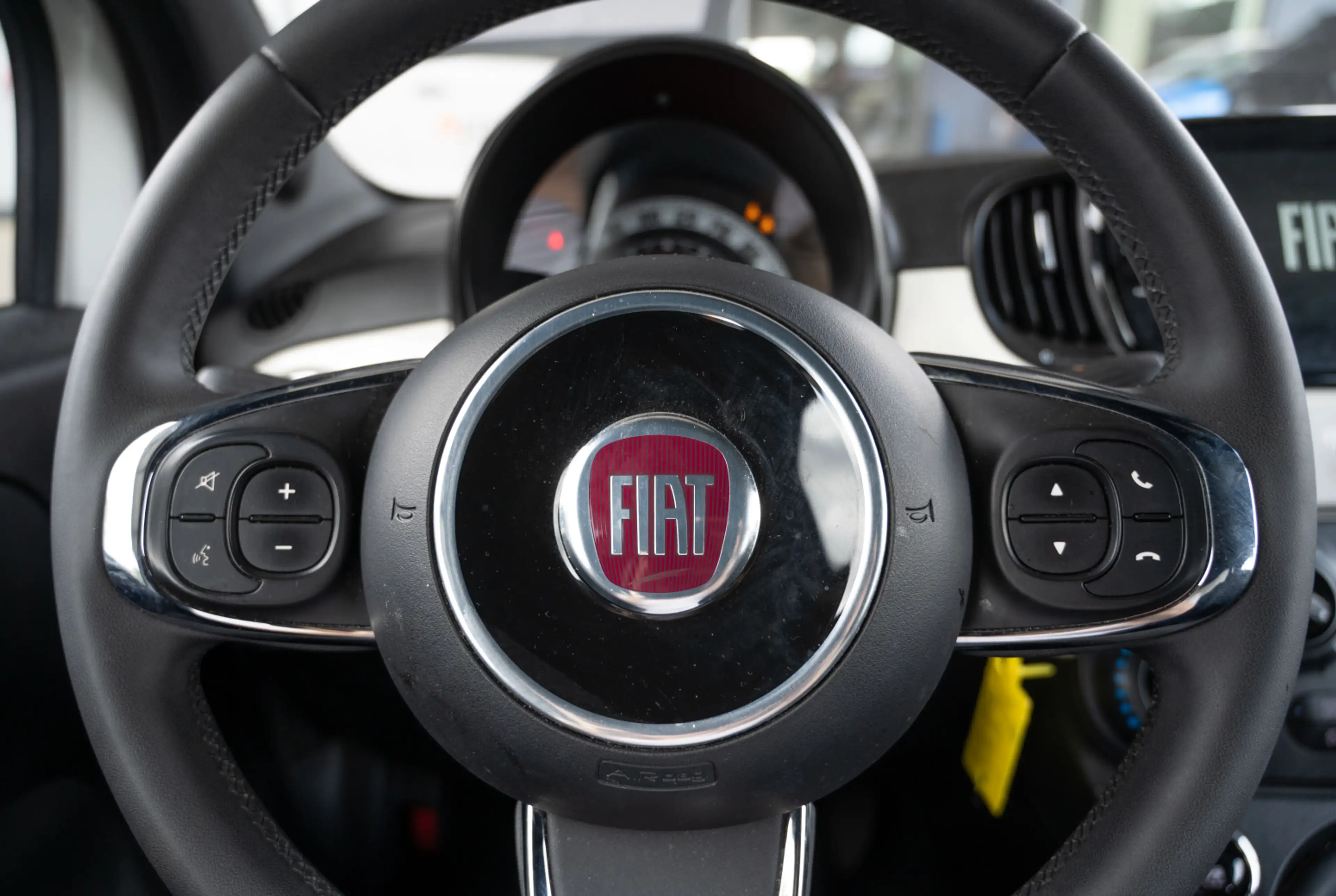 Fiat 500 Basis 1.0 GSE N3 Hybrid *KOMFORT-PAKET*TEMPOMAT* *INVENTUR-SALE* — photo 14