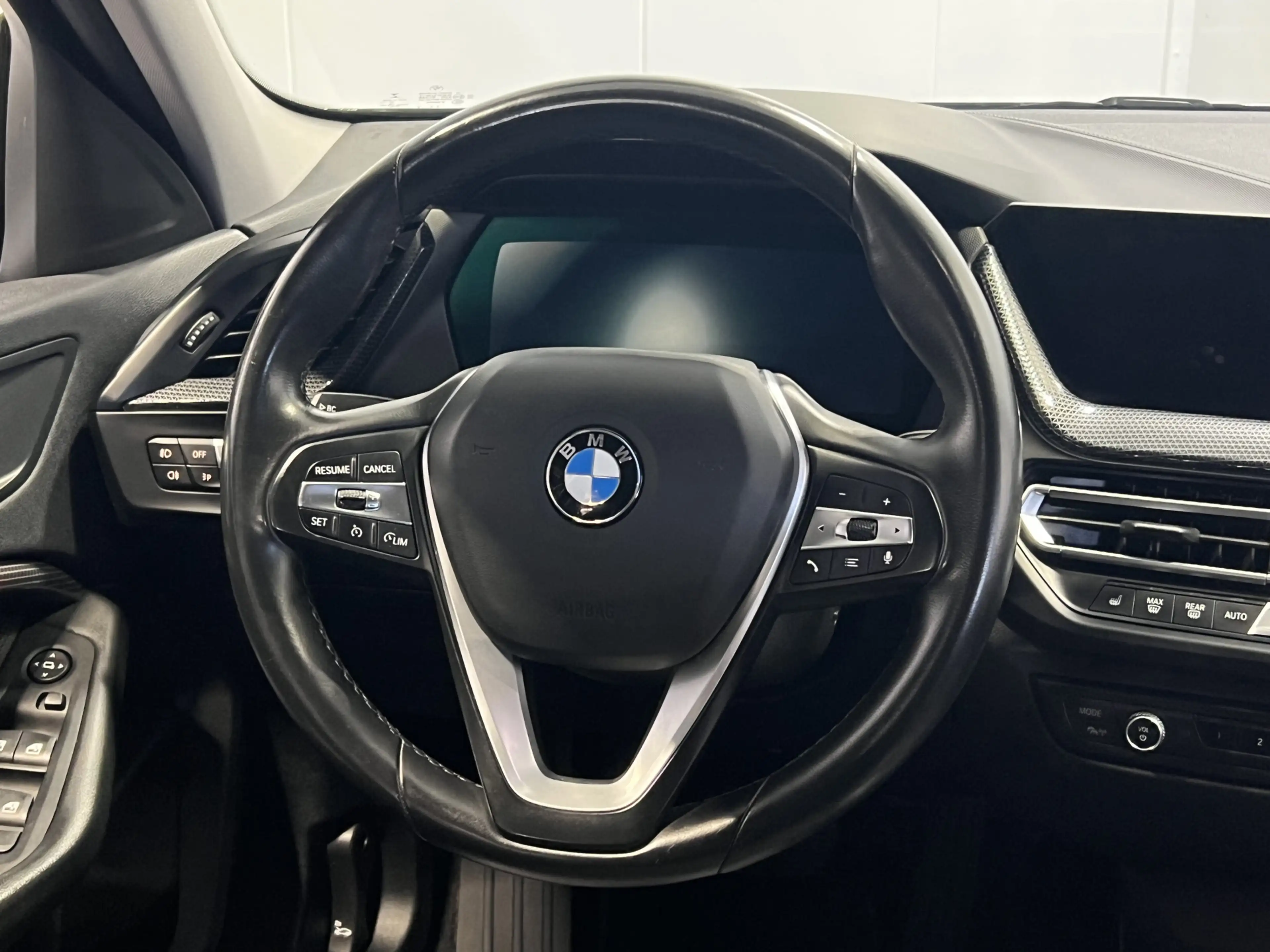 BMW 118 1-serie 118i Executive Edition | Sportline | Sport — photo 37
