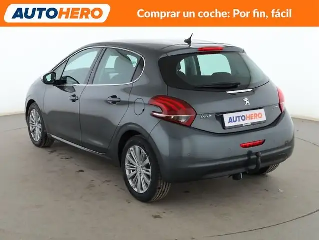 Peugeot 208 view 4