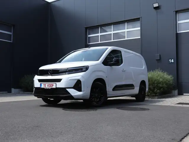 Opel Combo 1.5 TD BI L2H1 Automaat, Keyless, 360 graden Camera