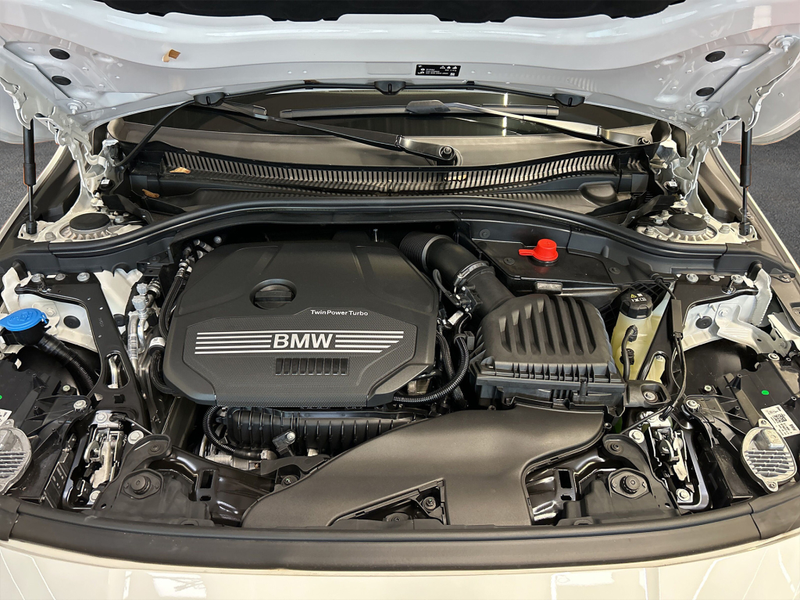 BMW 118 i Aut. Advantage — photo 8