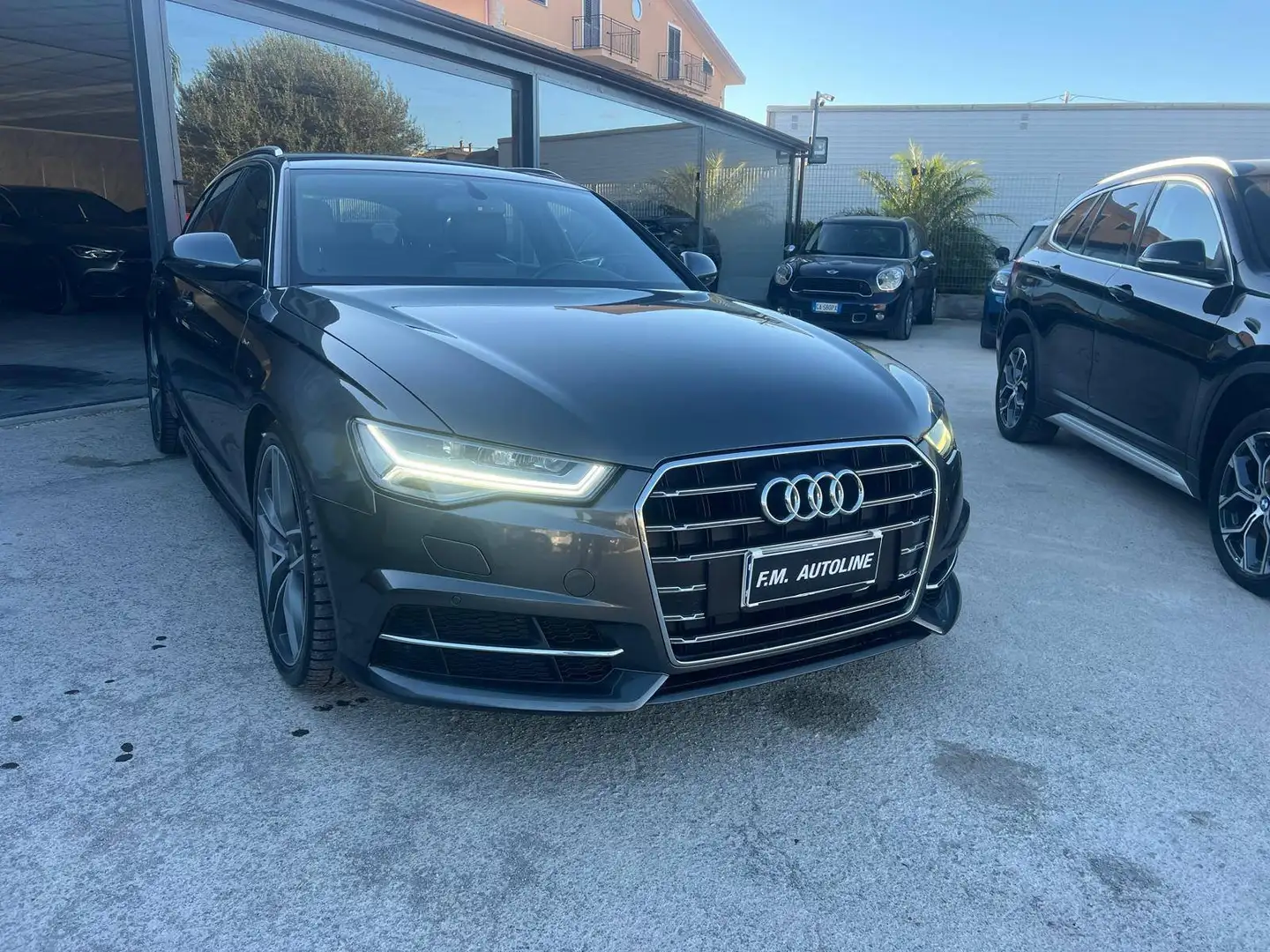 Audi A6 A6 IV  Avant Avant 2.0 tdi ultra Business 190cv Gris - 2