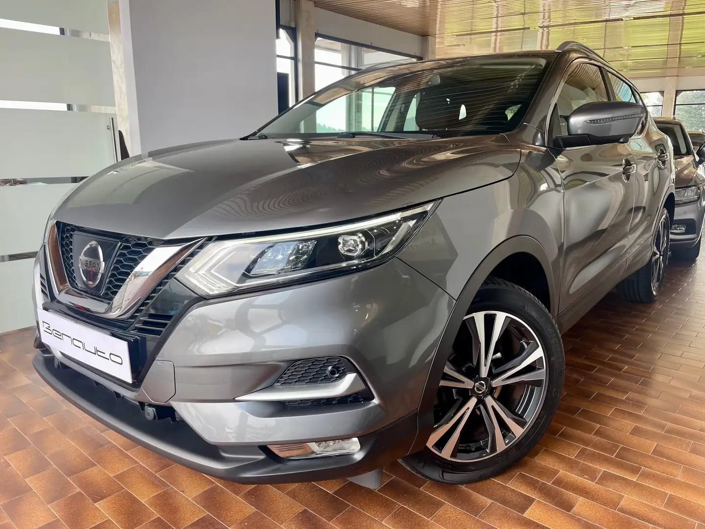 Nissan Qashqai 1.2 dig-t Tekna 115cv TELECAMERA 360/SENSORI Silber - 1