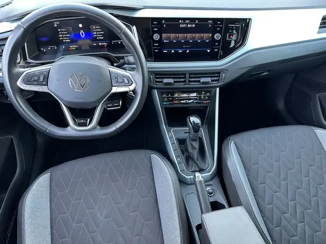 Volkswagen Polo view 12