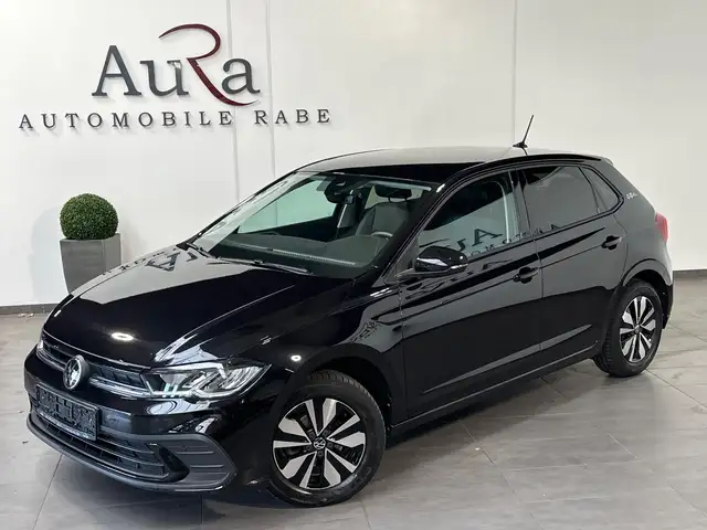 Volkswagen Polo view 2