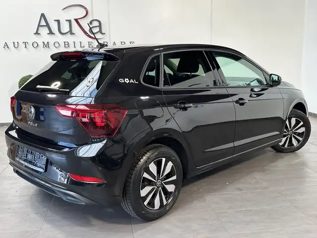 Volkswagen Polo view 4