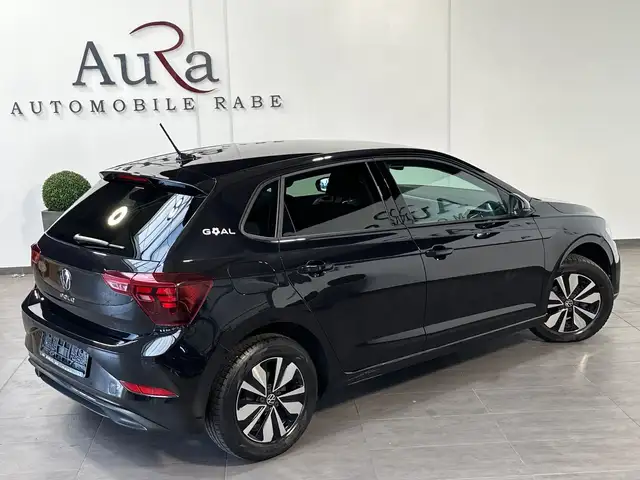 Volkswagen Polo view 5