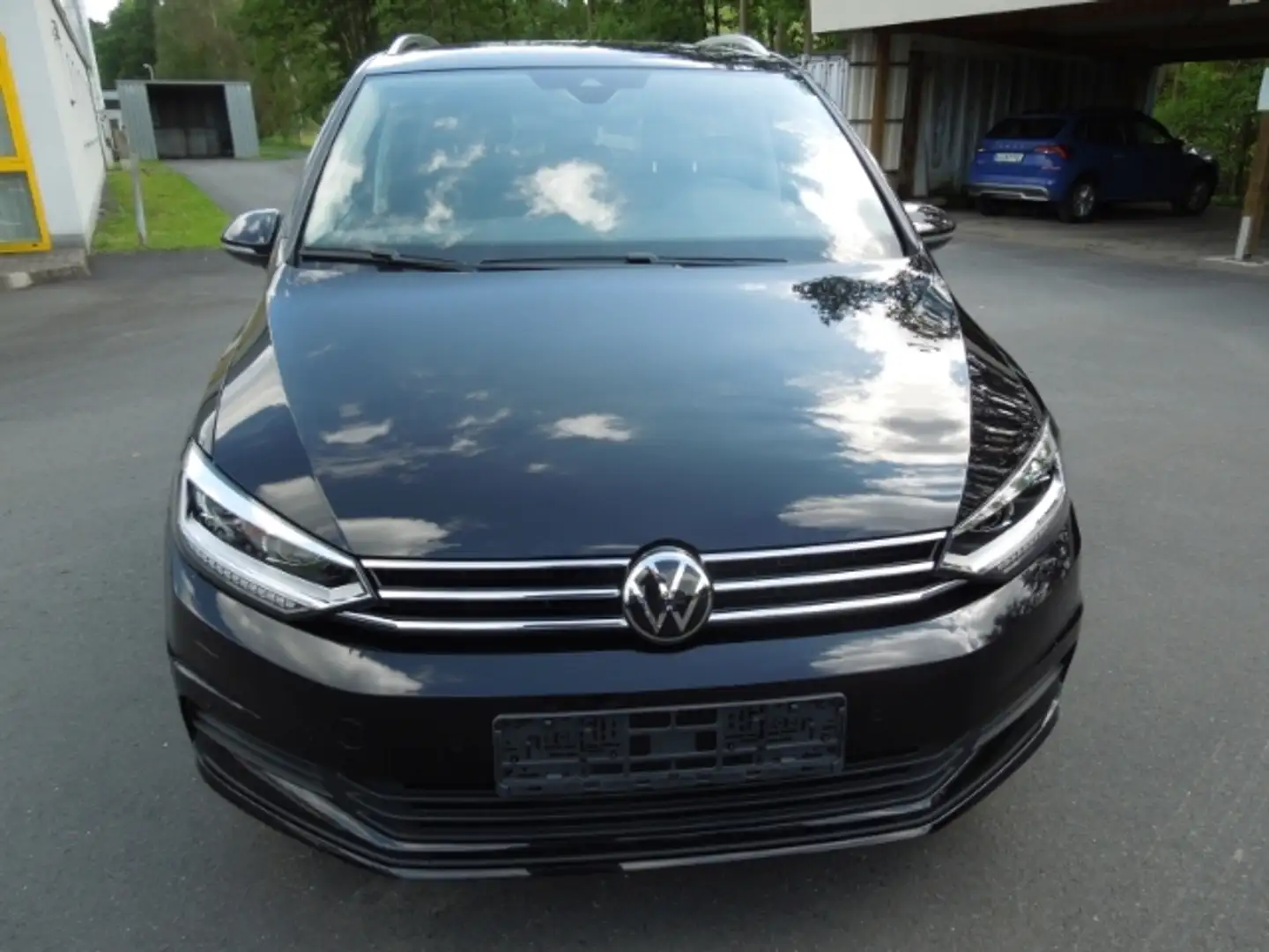 Volkswagen Touran 1.5TSI DSG PEOPLE/LED/Navi/Sitzheizung/PDC Schwarz - 2