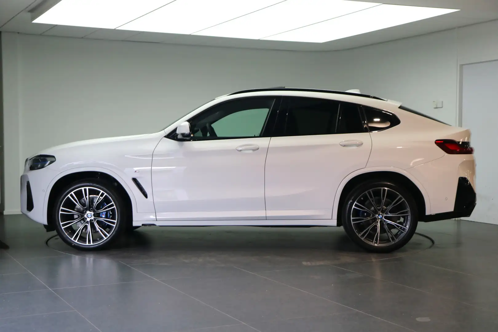 BMW X4 xDrive30i High Executive M Sport Automaat / Panora Wit - 2