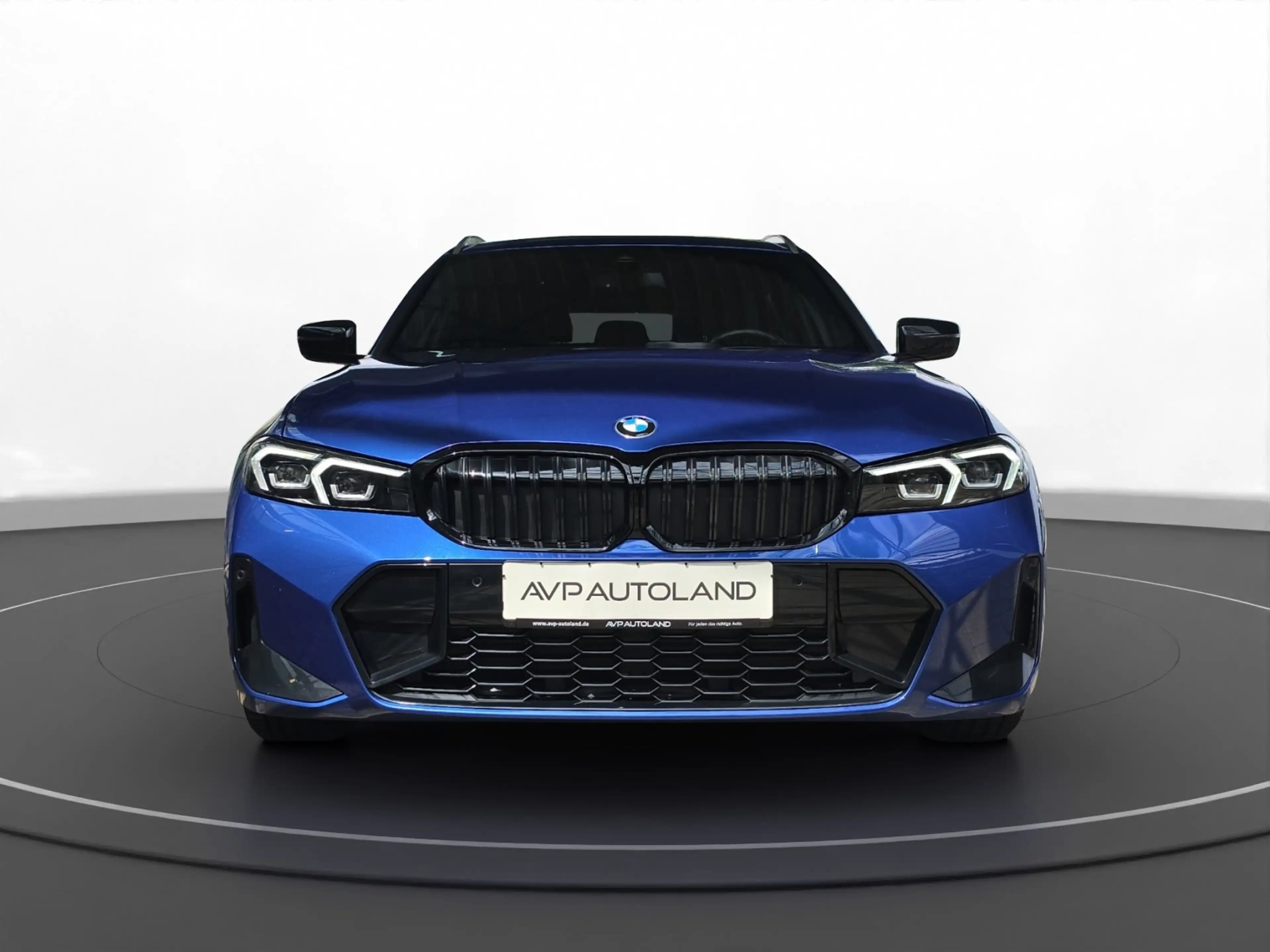 BMW 318 i Touring M Sport | LED | PARK- ASSISTENT | — photo 3