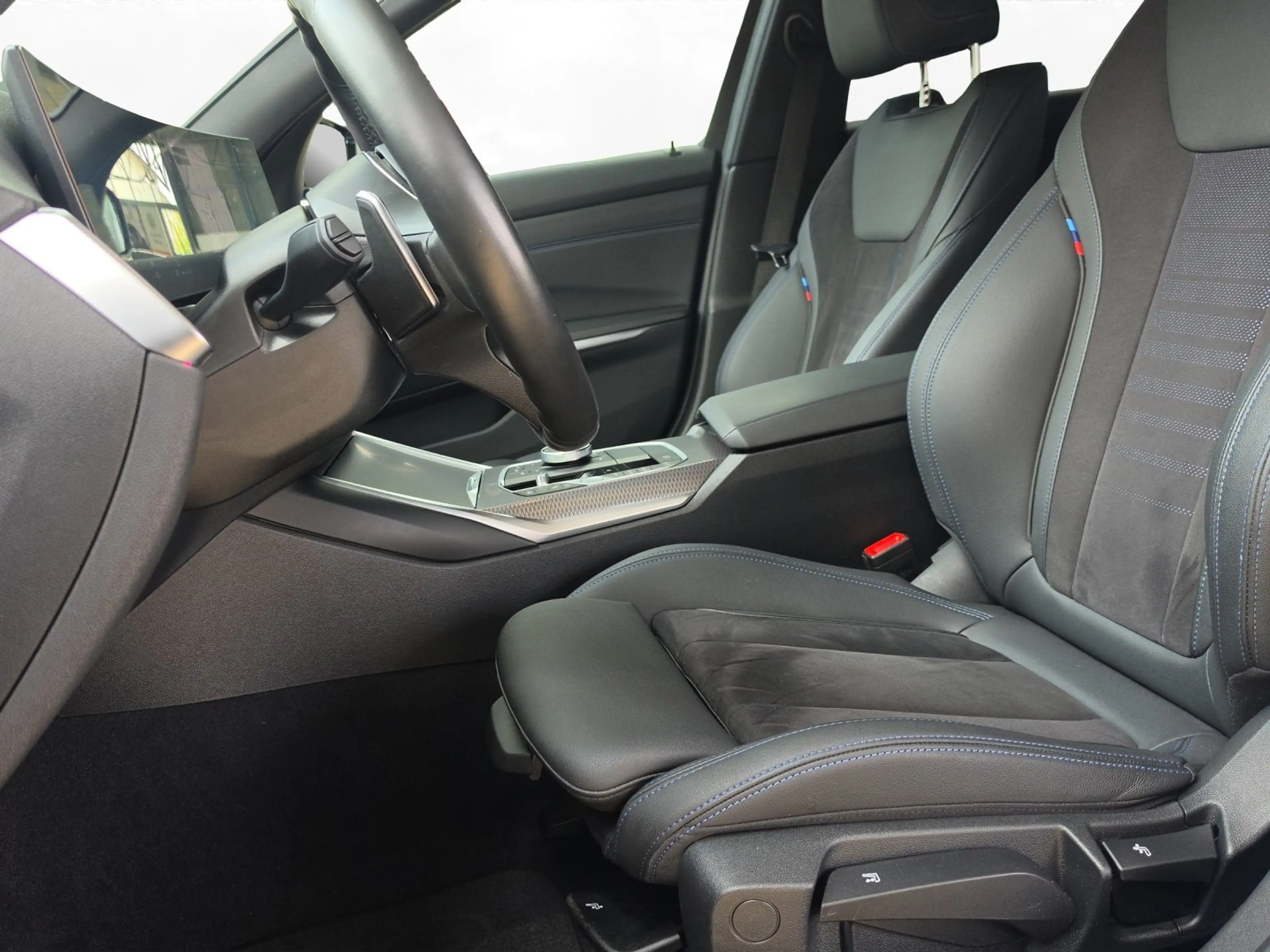 BMW 318 i Touring M Sport | LED | PARK- ASSISTENT | — photo 8