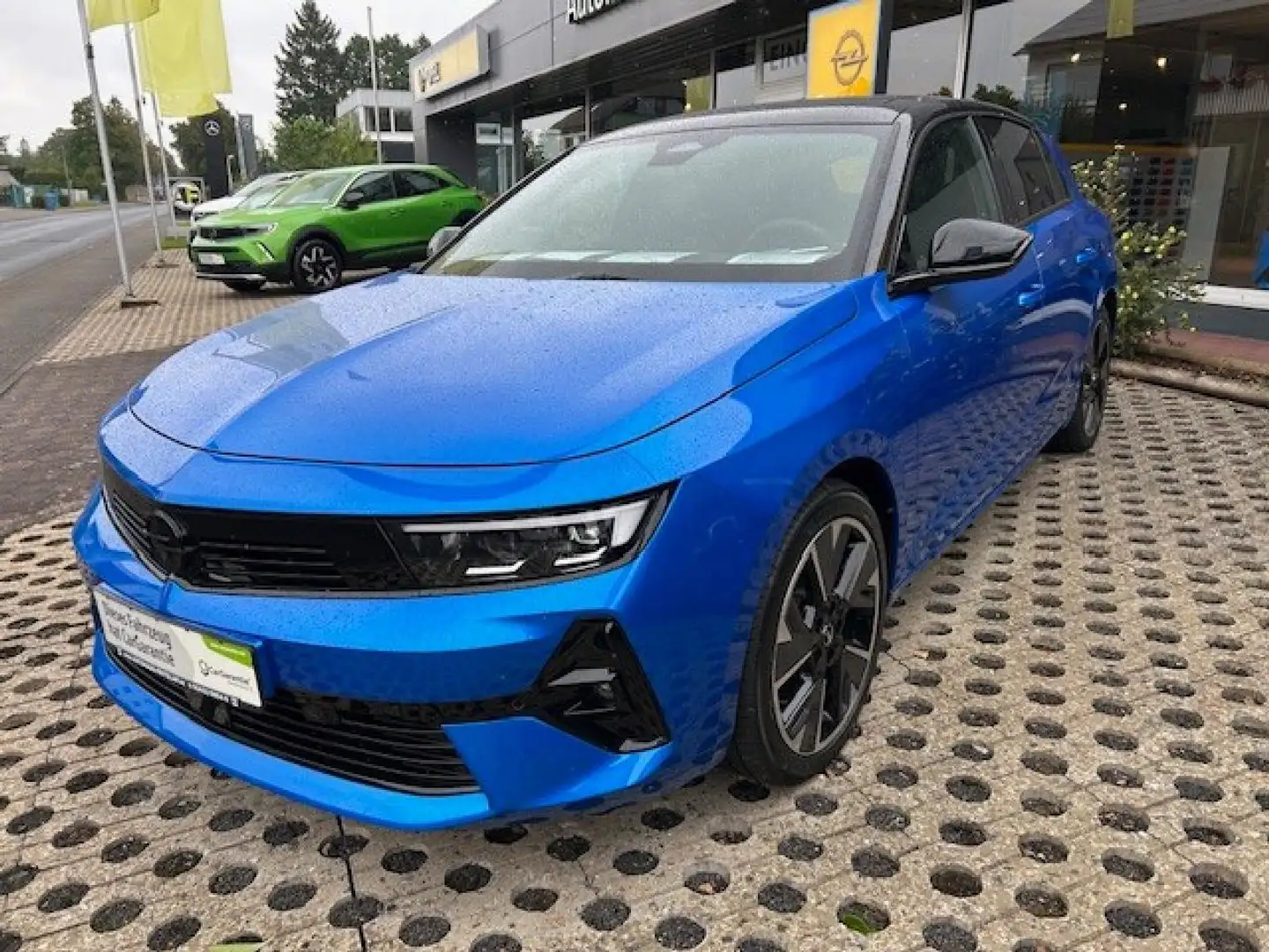 Opel Astra Electric GS Blau - 1
