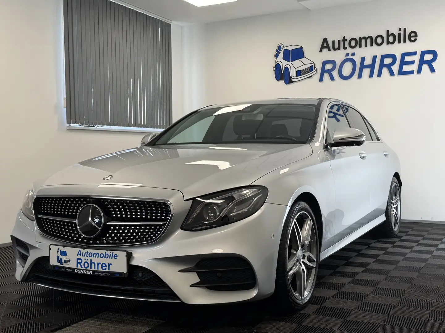 MERCEDES-BENZ Clasa E
