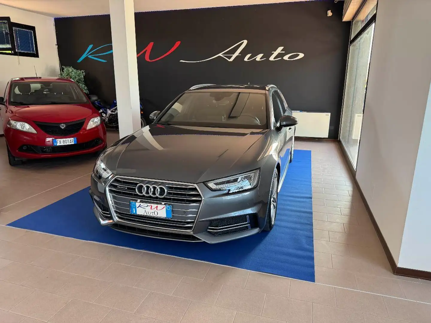 Audi A4 2.0 TDI 190 quattro S-LINE Gris - 2