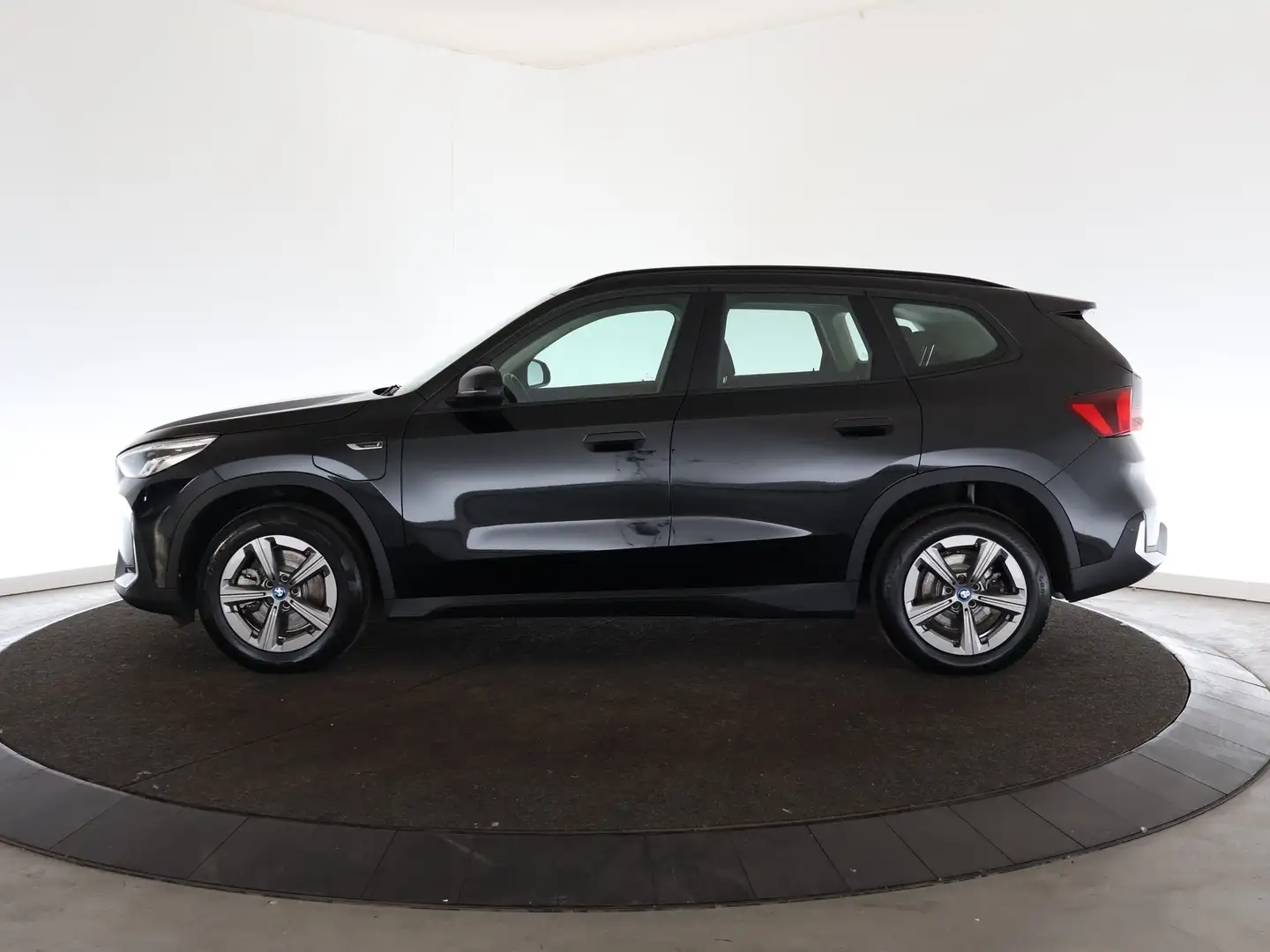 BMW X1 xDrive25e | Hybride | Navi | Zwart - 2