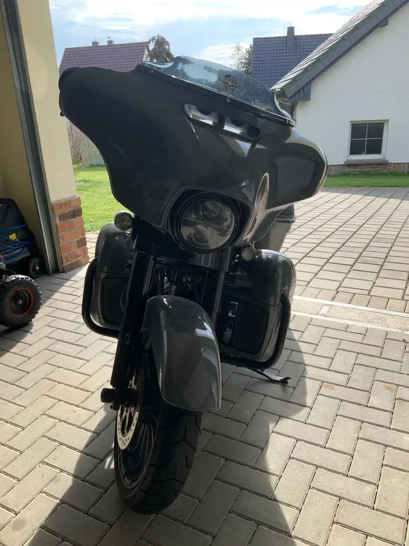 Harley-Davidson Street Glide CVO 117 Gri - 2