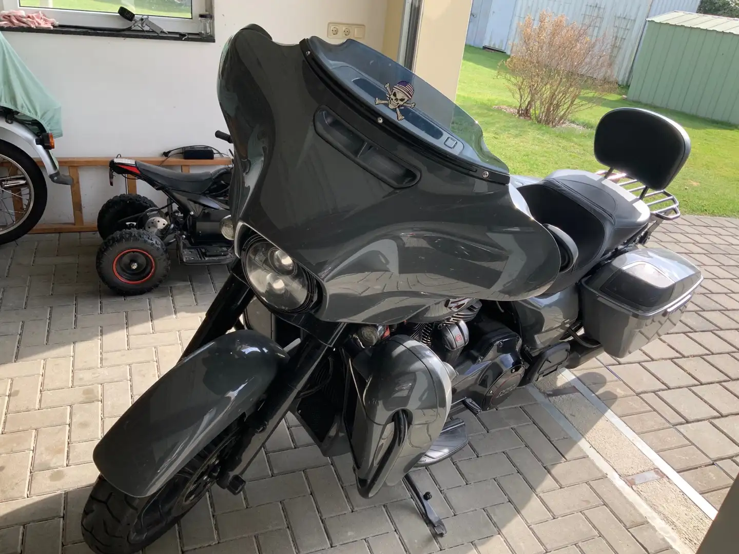Harley-Davidson Street Glide CVO 117 Gri - 1