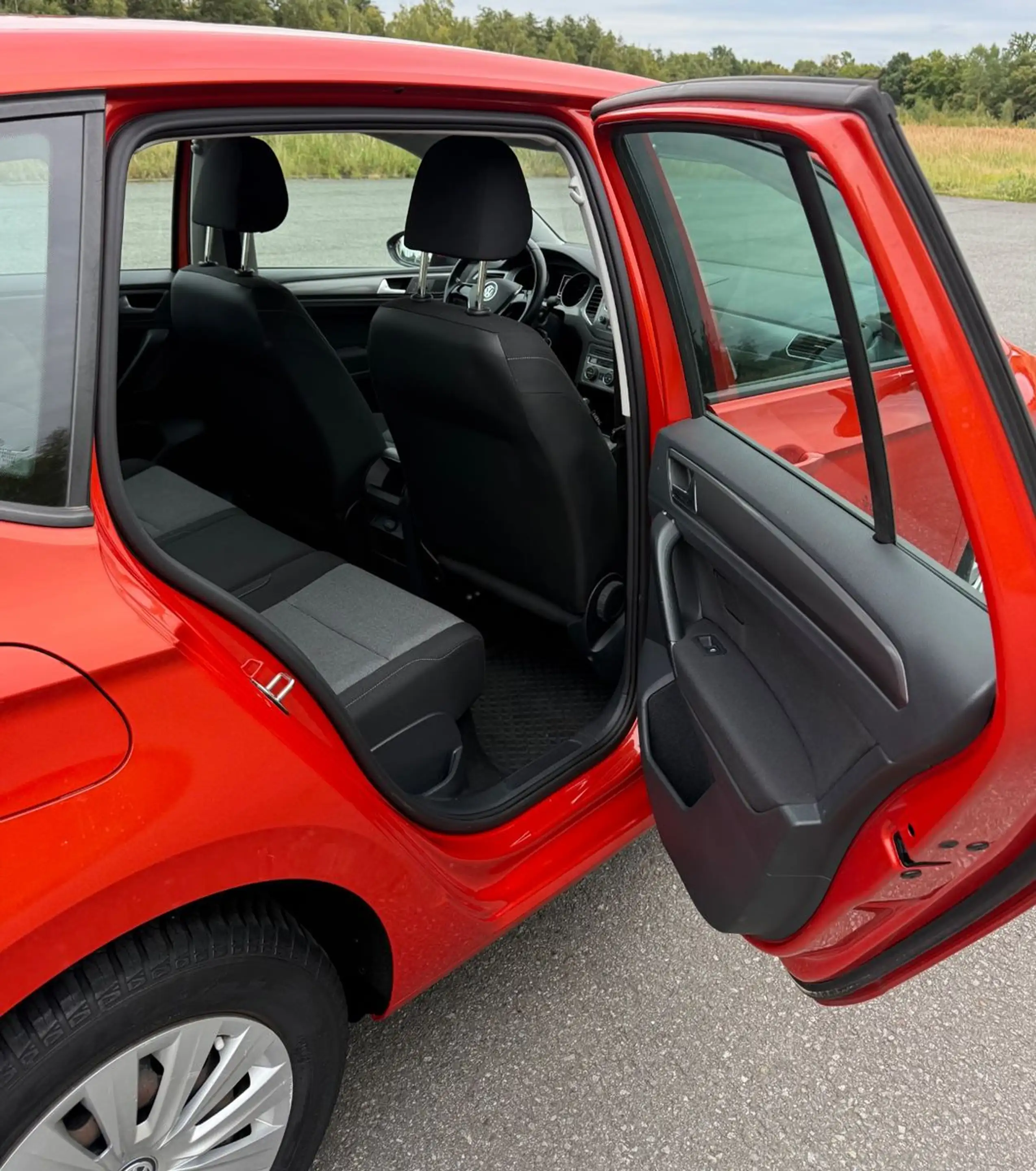 Volkswagen Golf Sportsvan BMT DSG Sitz- und Standheizung — photo 6