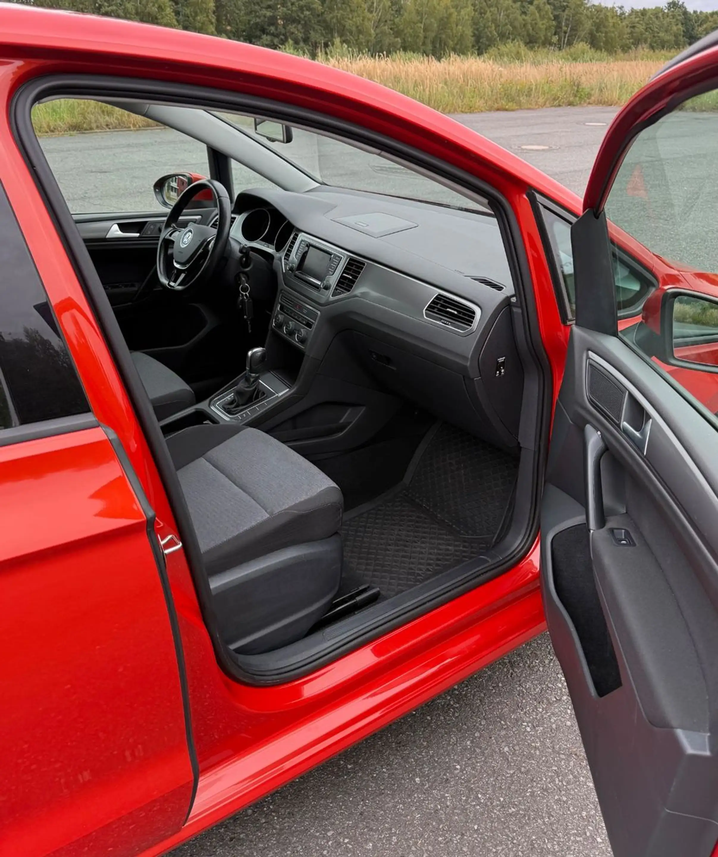 Volkswagen Golf Sportsvan BMT DSG Sitz- und Standheizung — photo 4