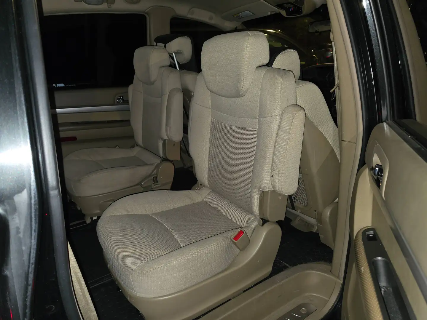 SsangYong Rodius Rodius 270 Xdi Premium Premium Negro - 1