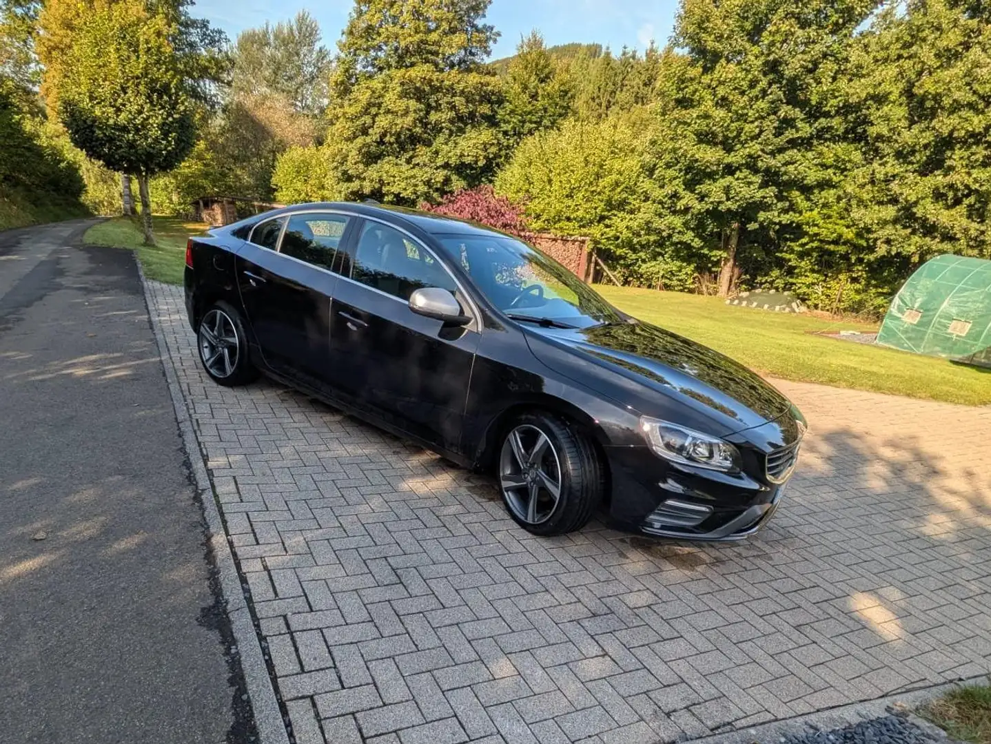 Volvo S60 S60 D3 RDesign Schwarz - 2
