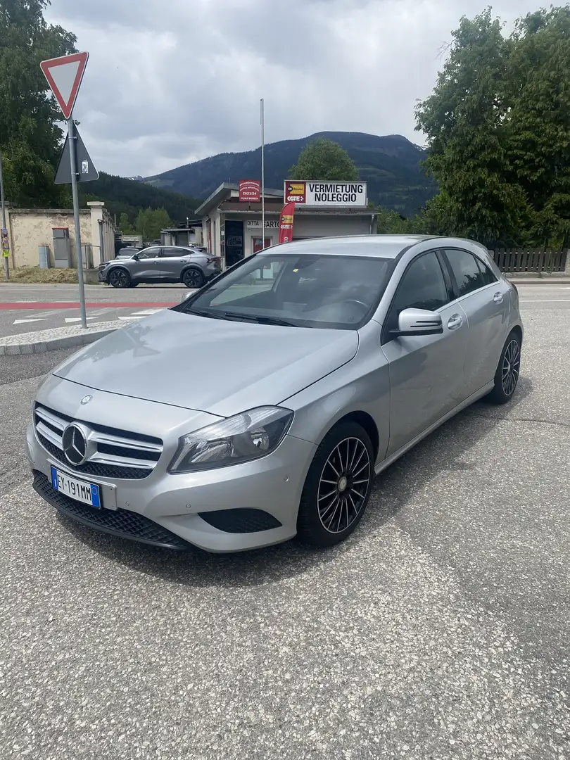 Mercedes-Benz A 200 A 200 Premium E6 Silber - 1