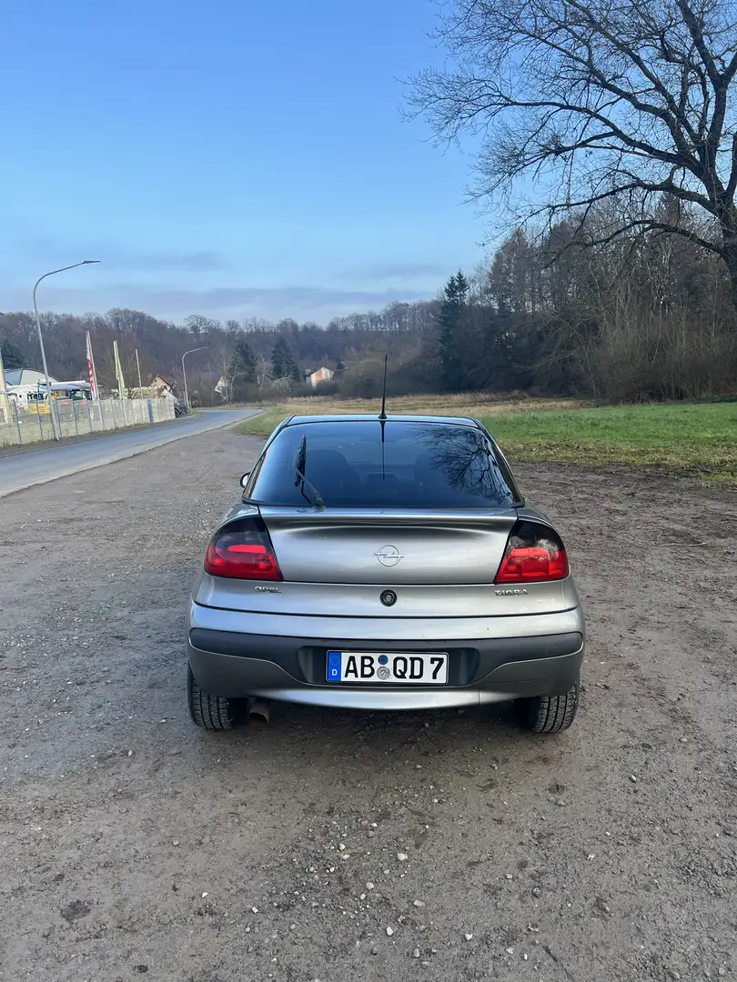 Opel Tigra 1.4i 16V - 2