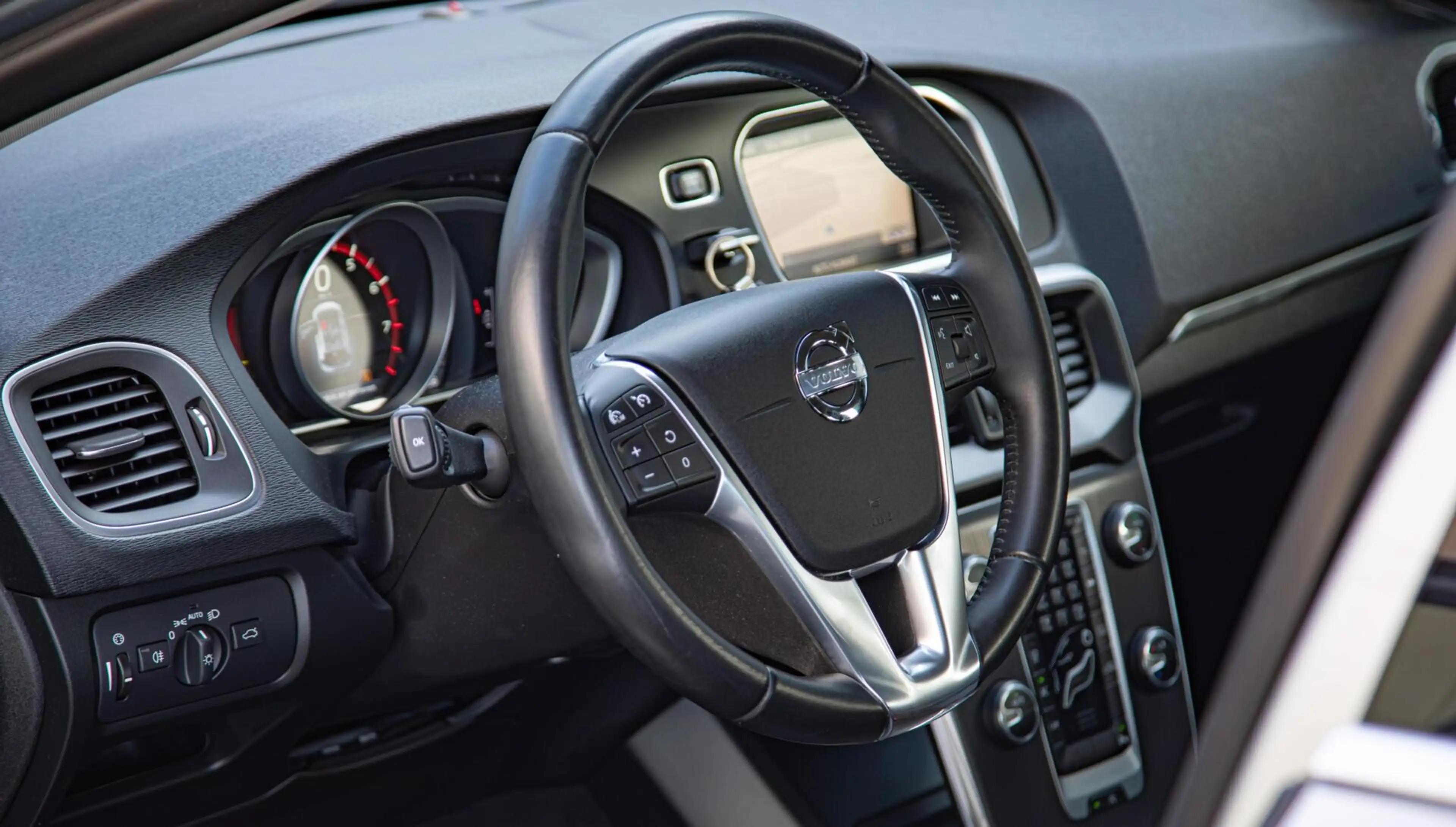 Volvo V40 1.5 T3 Summum 1e Eig|Ori .NL|Leder|Camera|Navi|Tre — photo 8