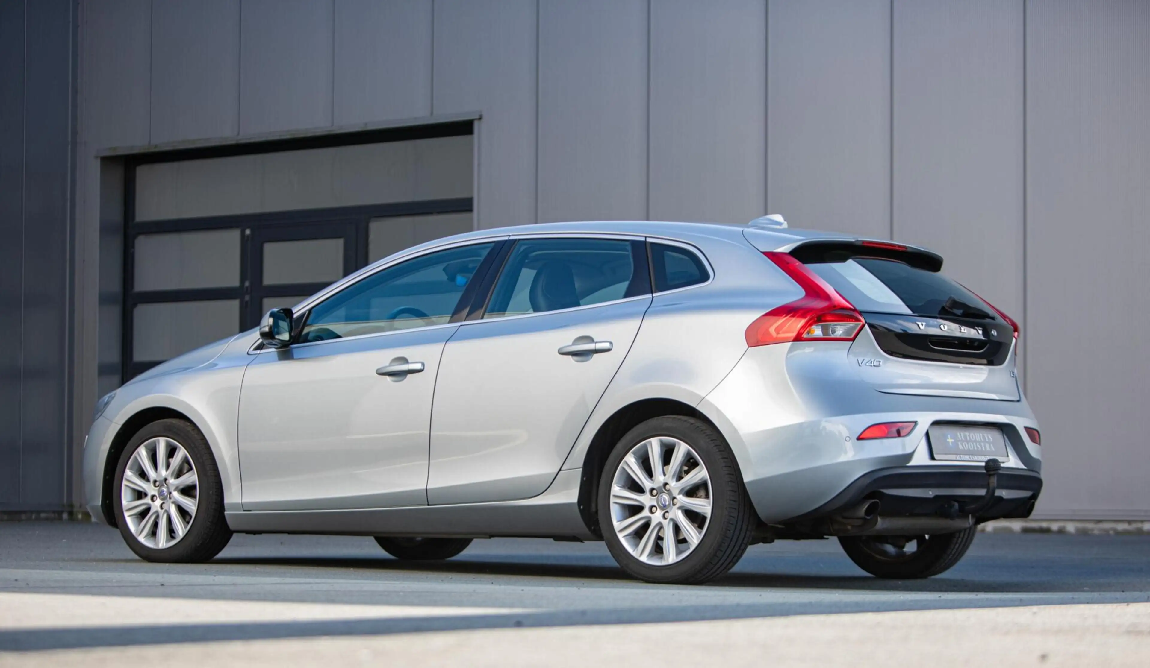 Volvo V40 1.5 T3 Summum 1e Eig|Ori .NL|Leder|Camera|Navi|Tre — photo 3