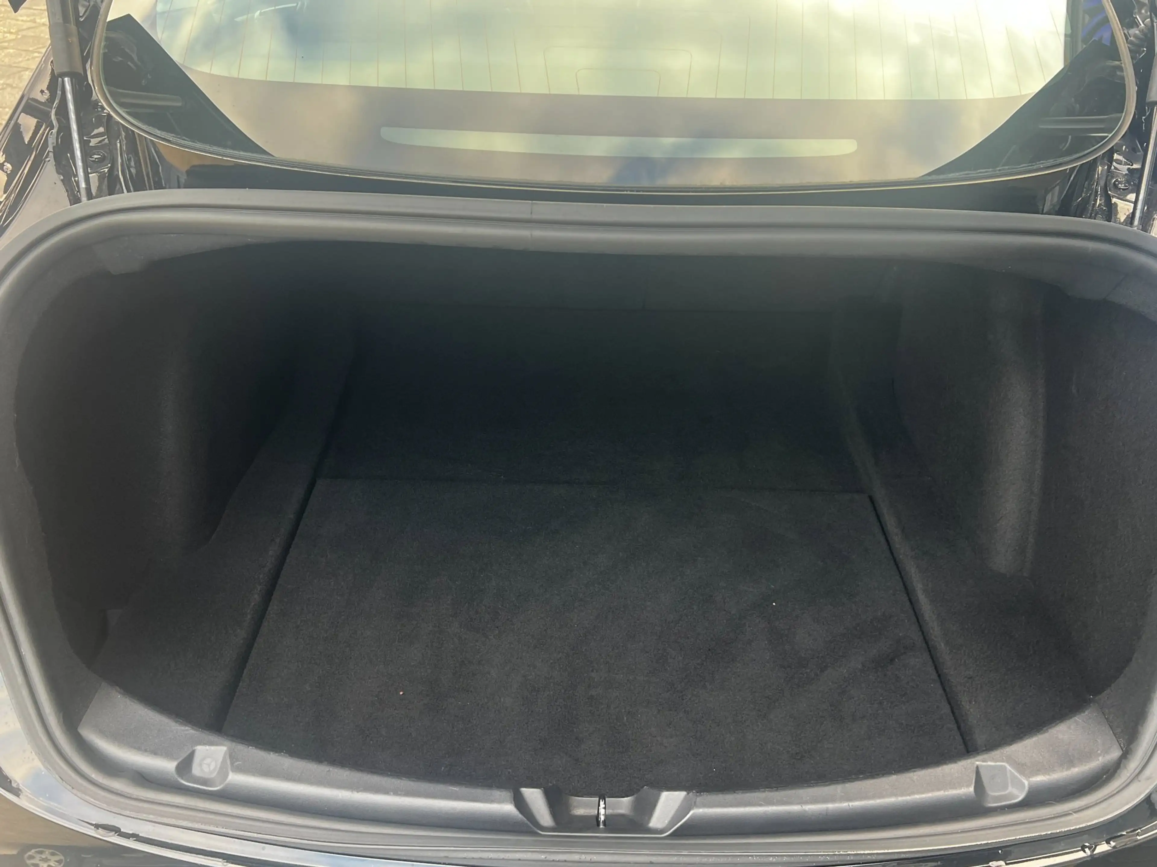 Tesla Model 3 Long Range AWD 75 kWh — photo 40