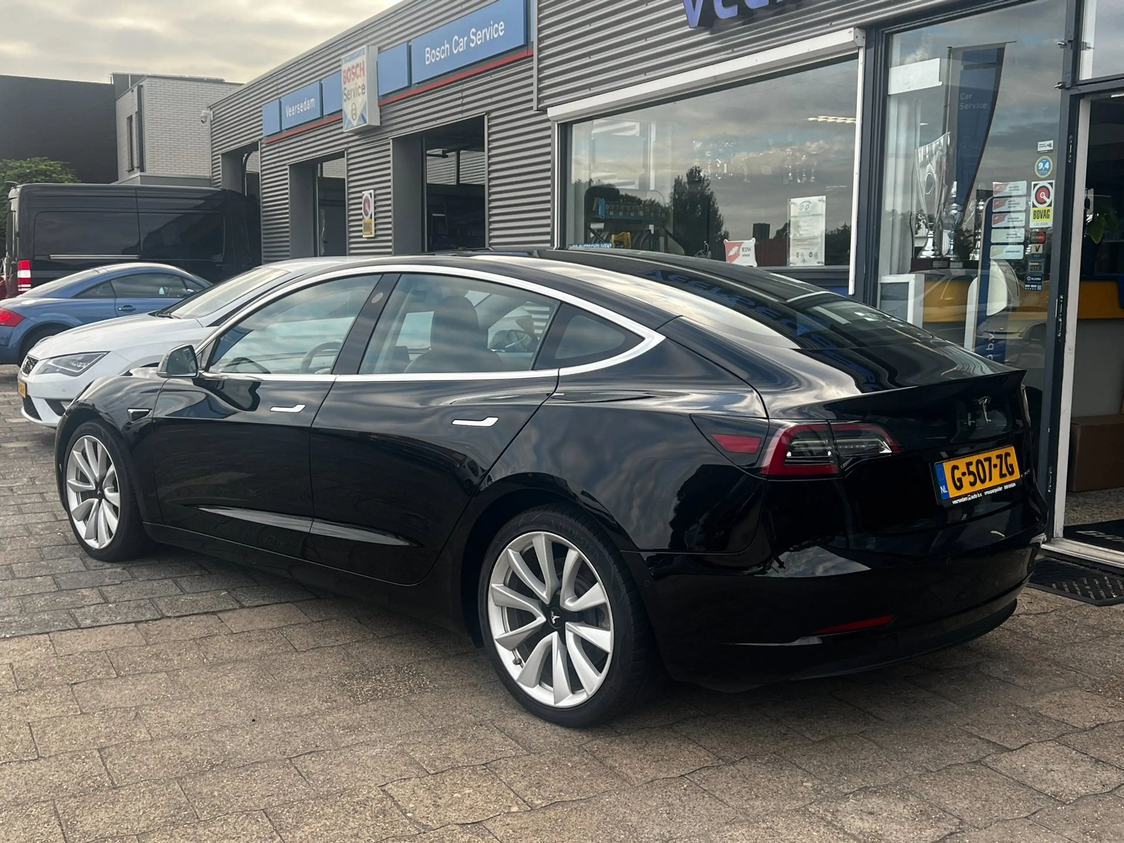 Tesla Model 3 Long Range AWD 75 kWh — photo 19