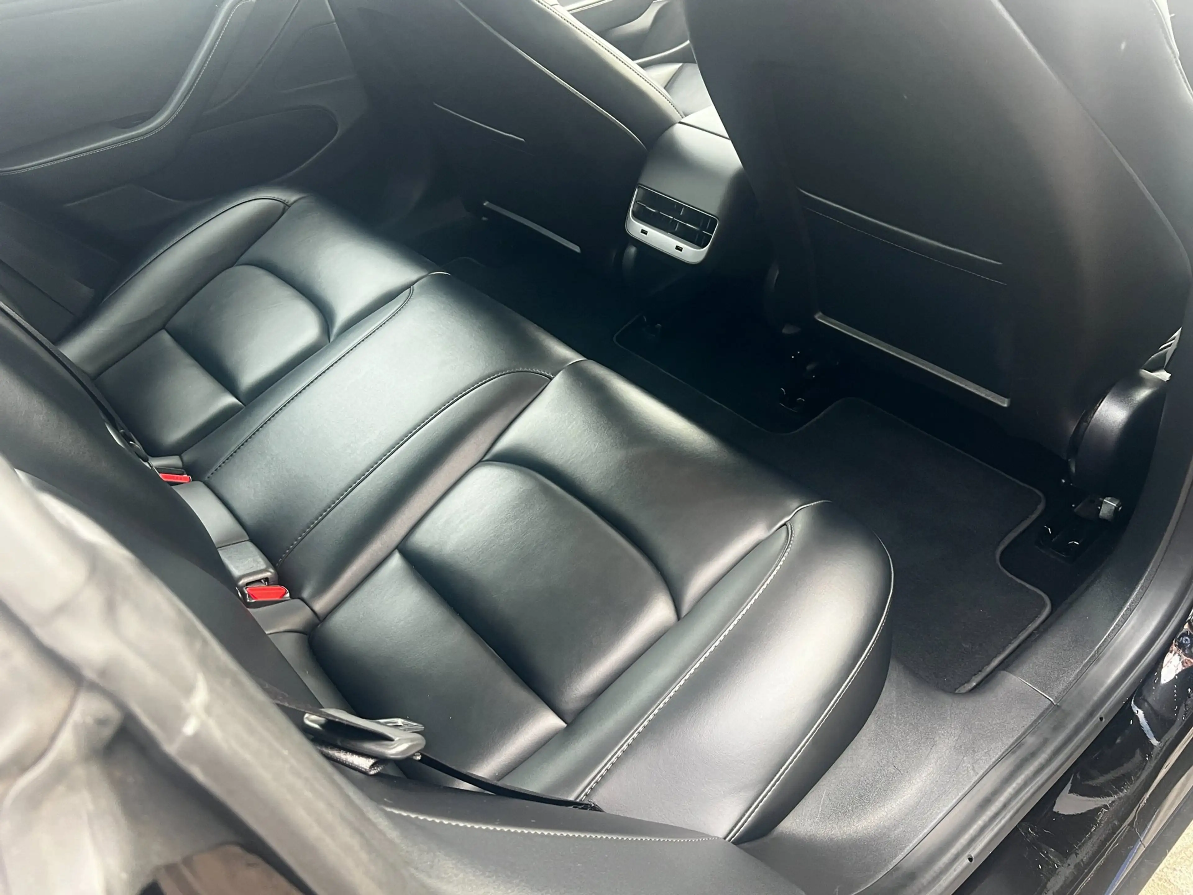 Tesla Model 3 Long Range AWD 75 kWh — photo 41