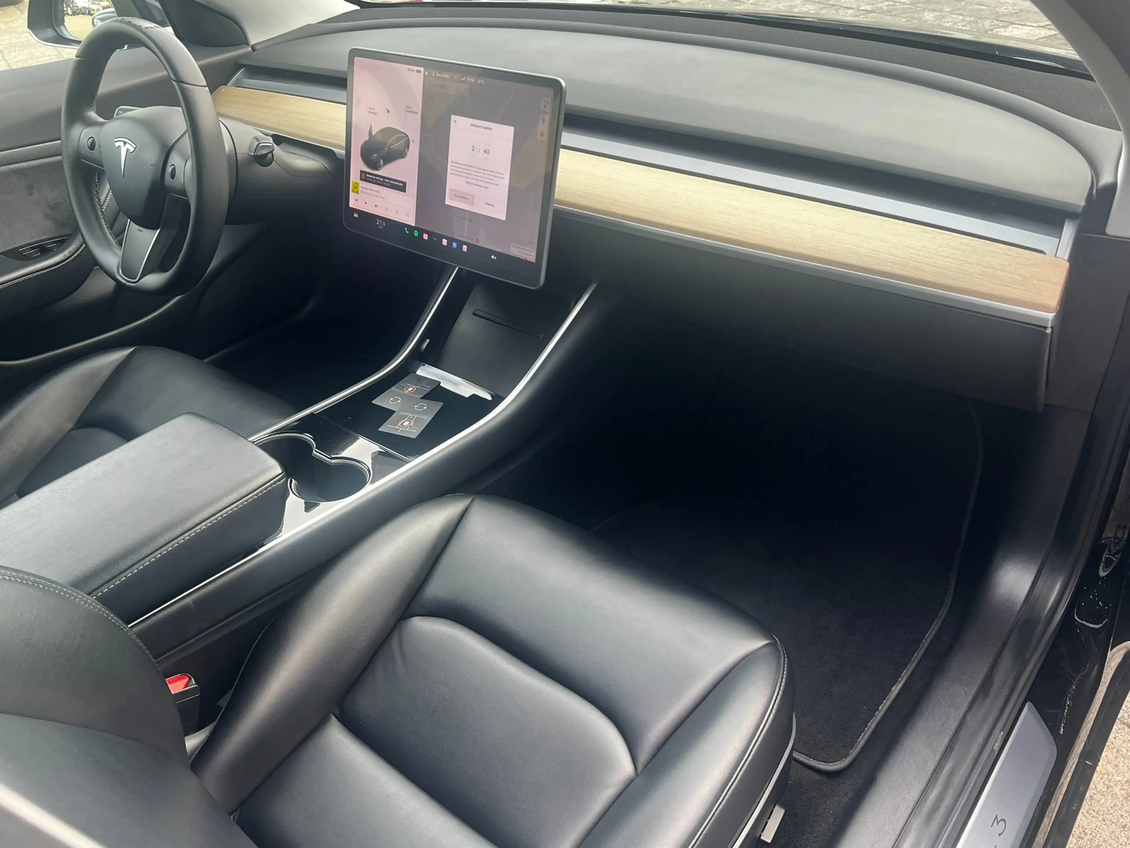 Tesla Model 3 Long Range AWD 75 kWh — photo 43