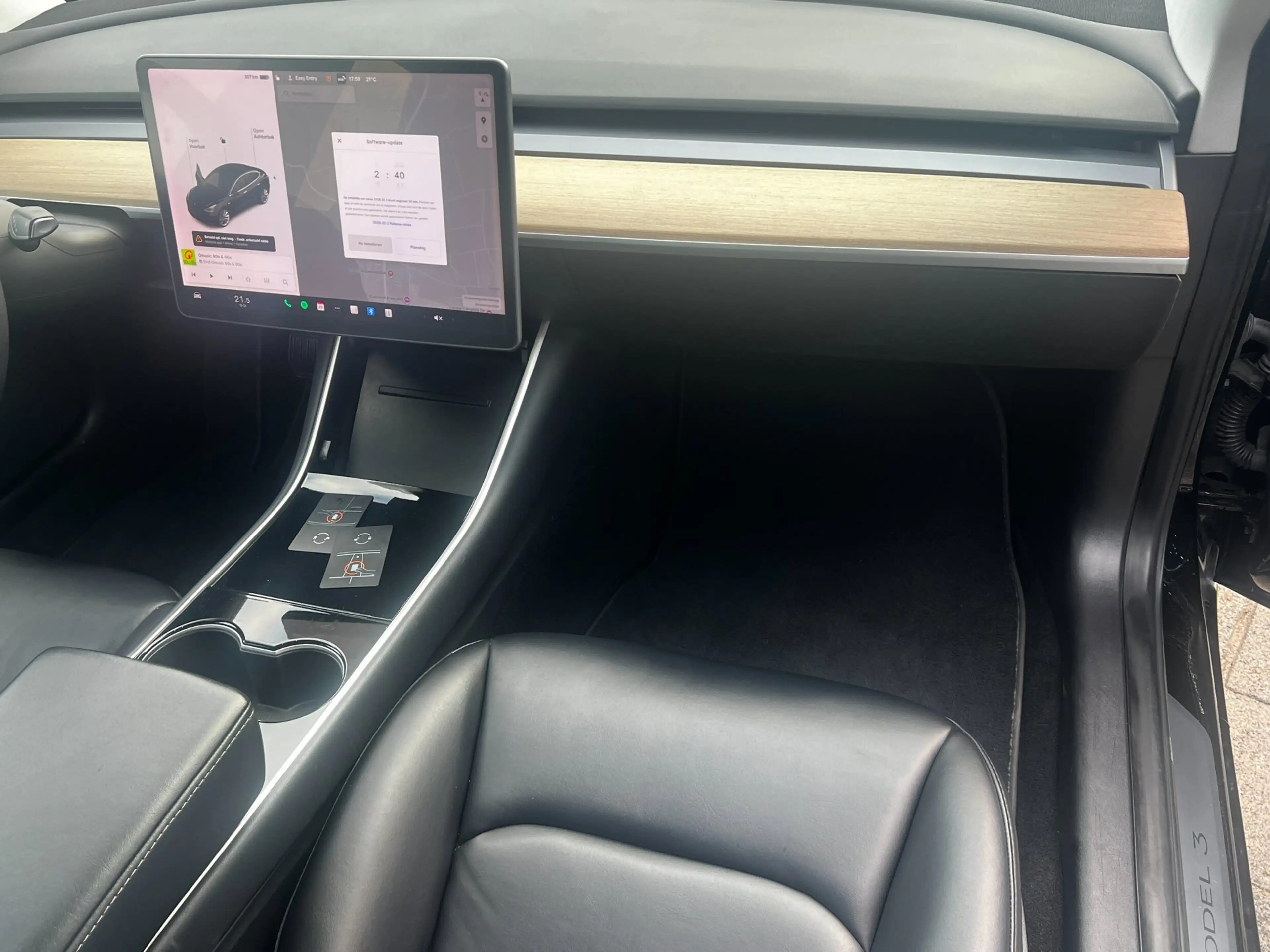 Tesla Model 3 Long Range AWD 75 kWh — photo 44
