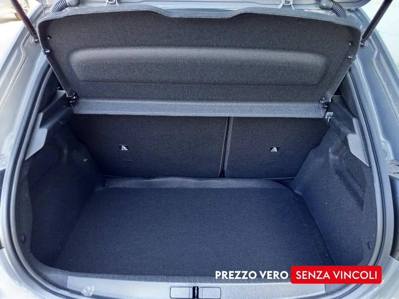 Peugeot 208 2026 — фото 15