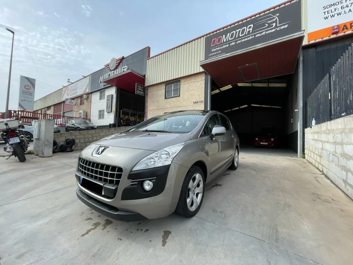 Peugeot 3008 1.6 THP Sport Pack Aut. 156 Beige - 1