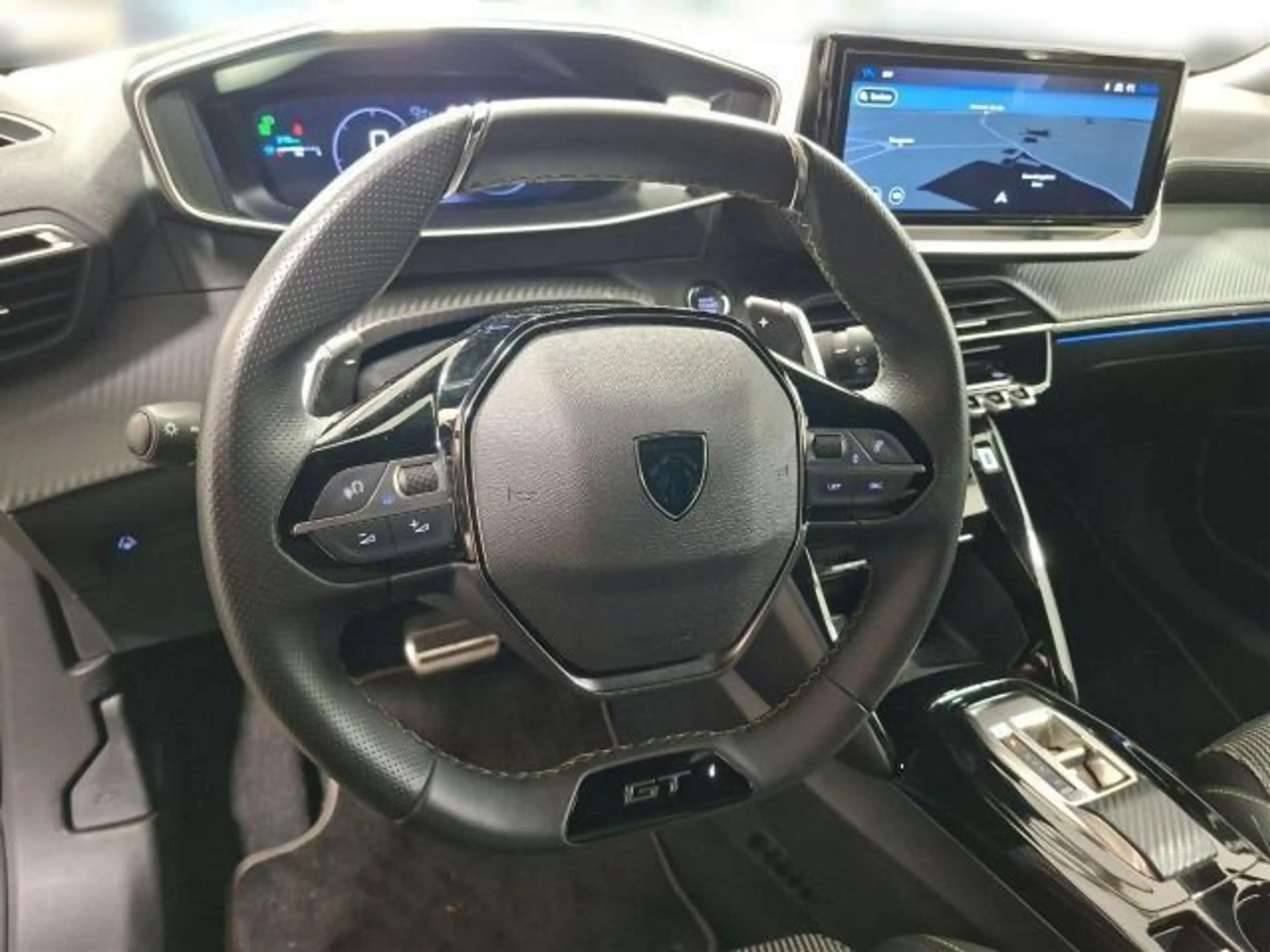 Peugeot 2008 1.2 Hybrid 145 GT Keyless 306Kamera ACC Mat — photo 12