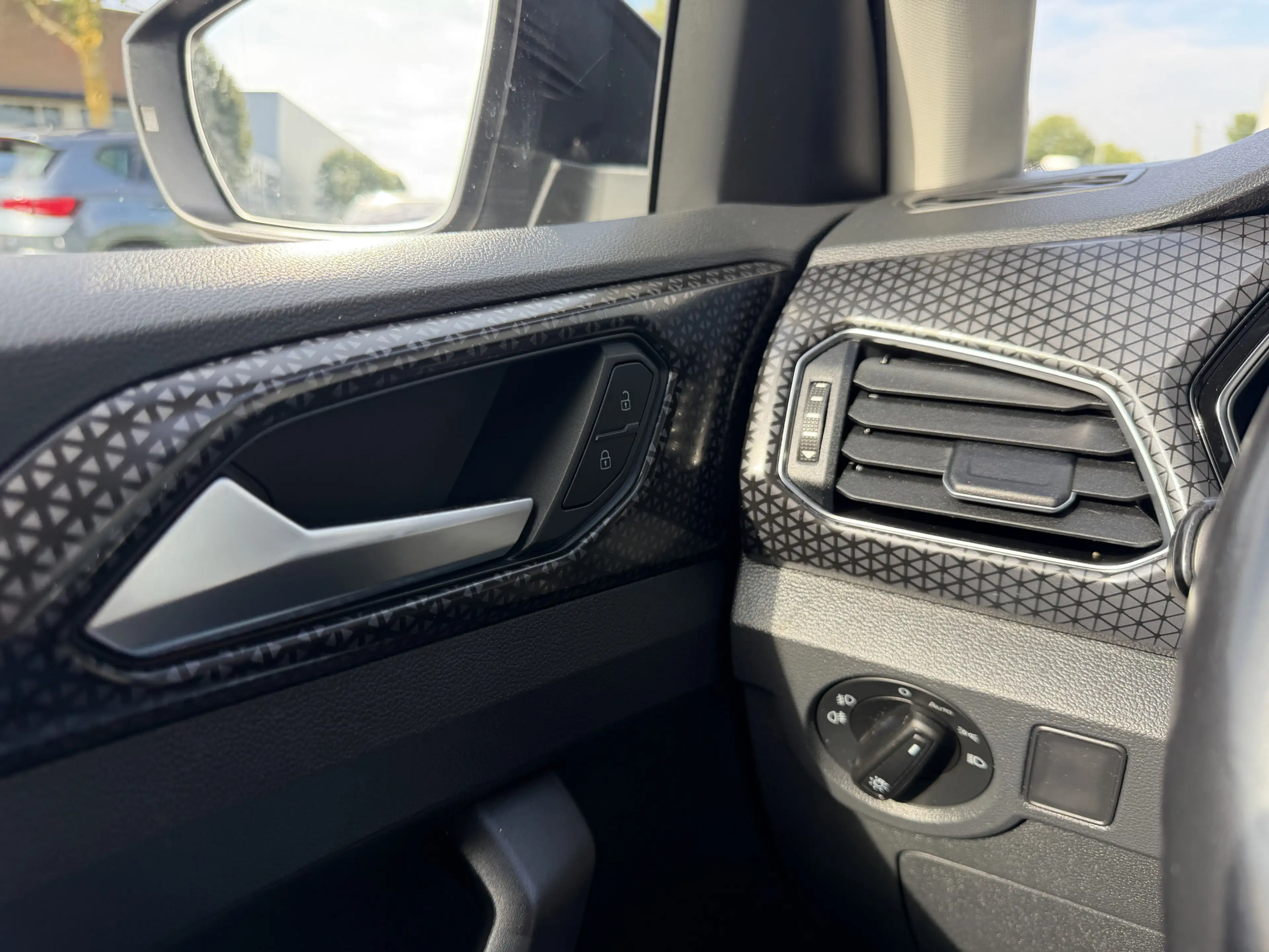 Volkswagen T-Cross 1.5 TSI Style App connect — photo 27