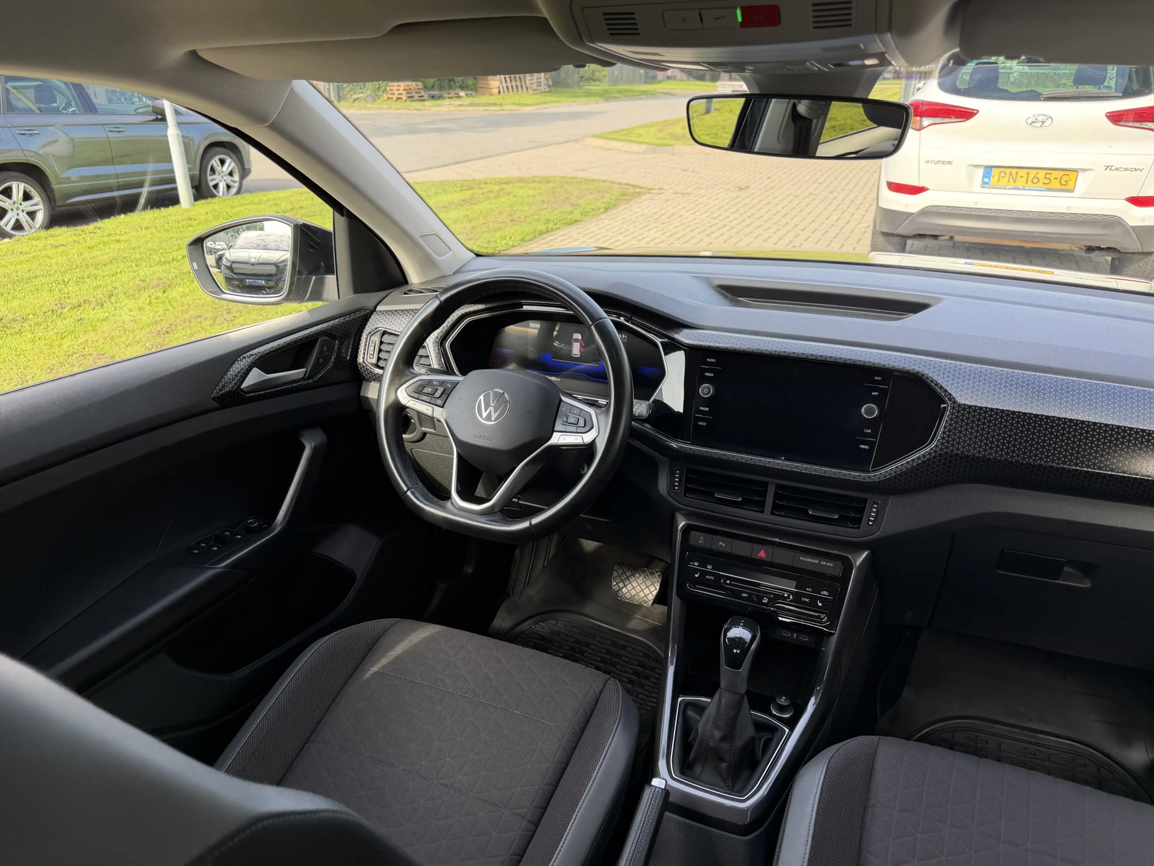 Volkswagen T-Cross 1.5 TSI Style App connect — photo 13