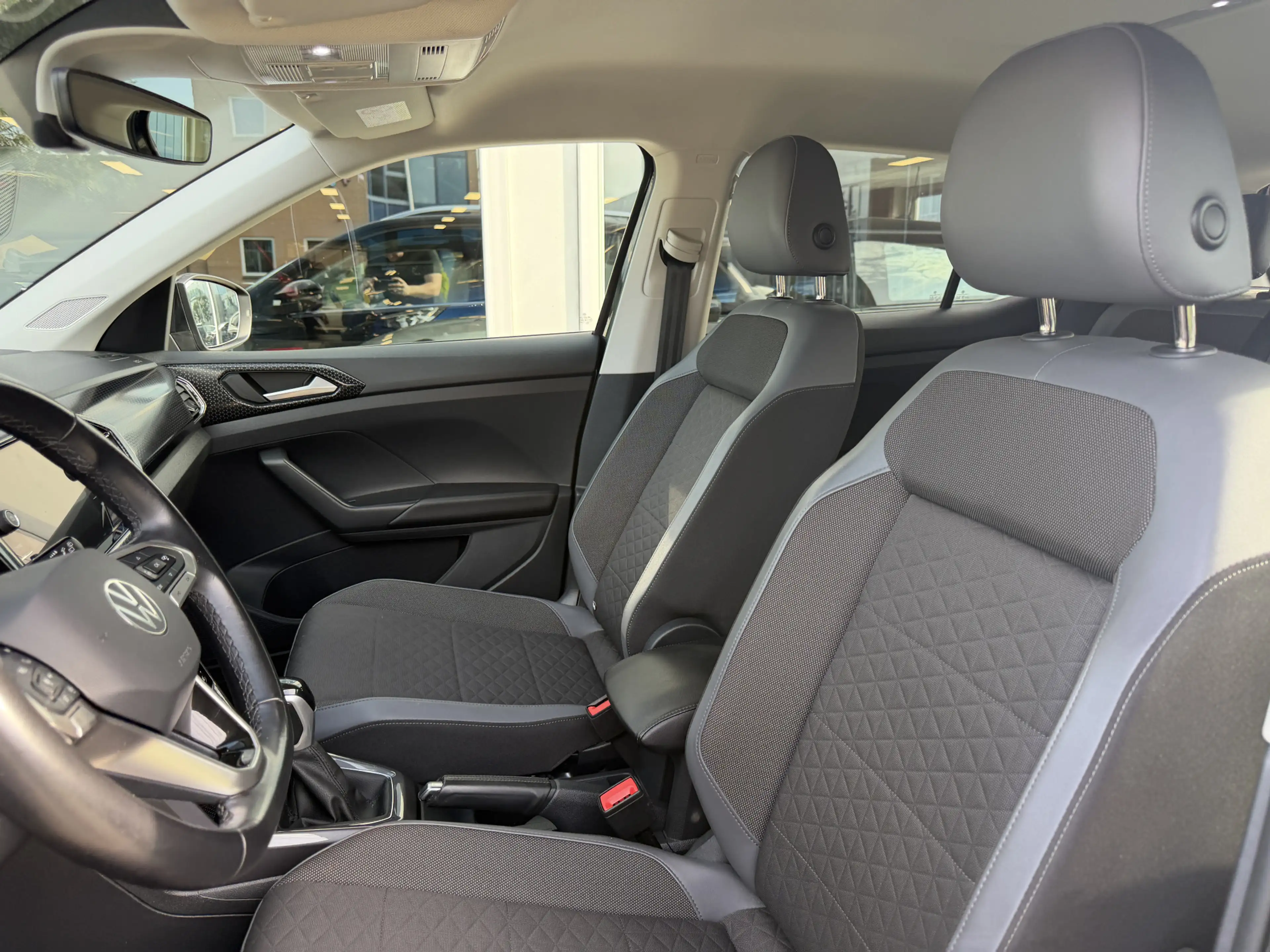 Volkswagen T-Cross 1.5 TSI Style App connect — photo 15