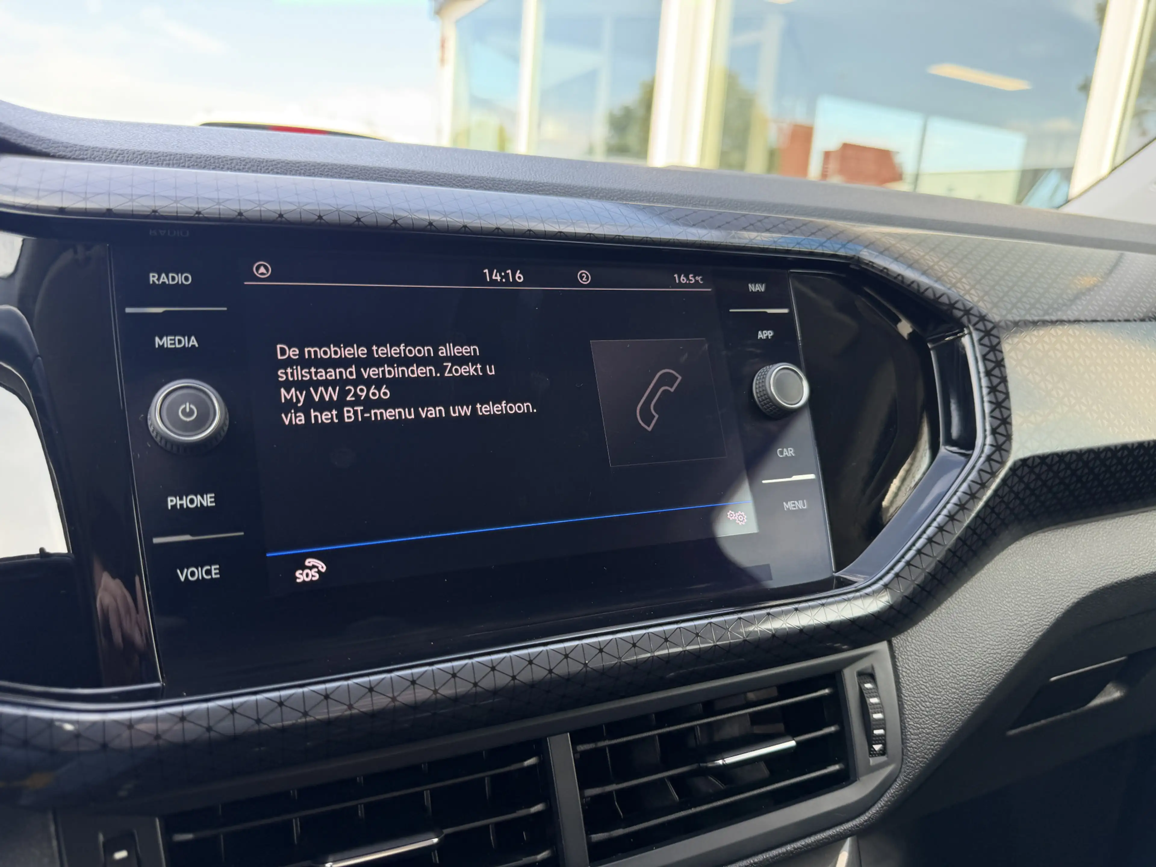 Volkswagen T-Cross 1.5 TSI Style App connect — photo 23