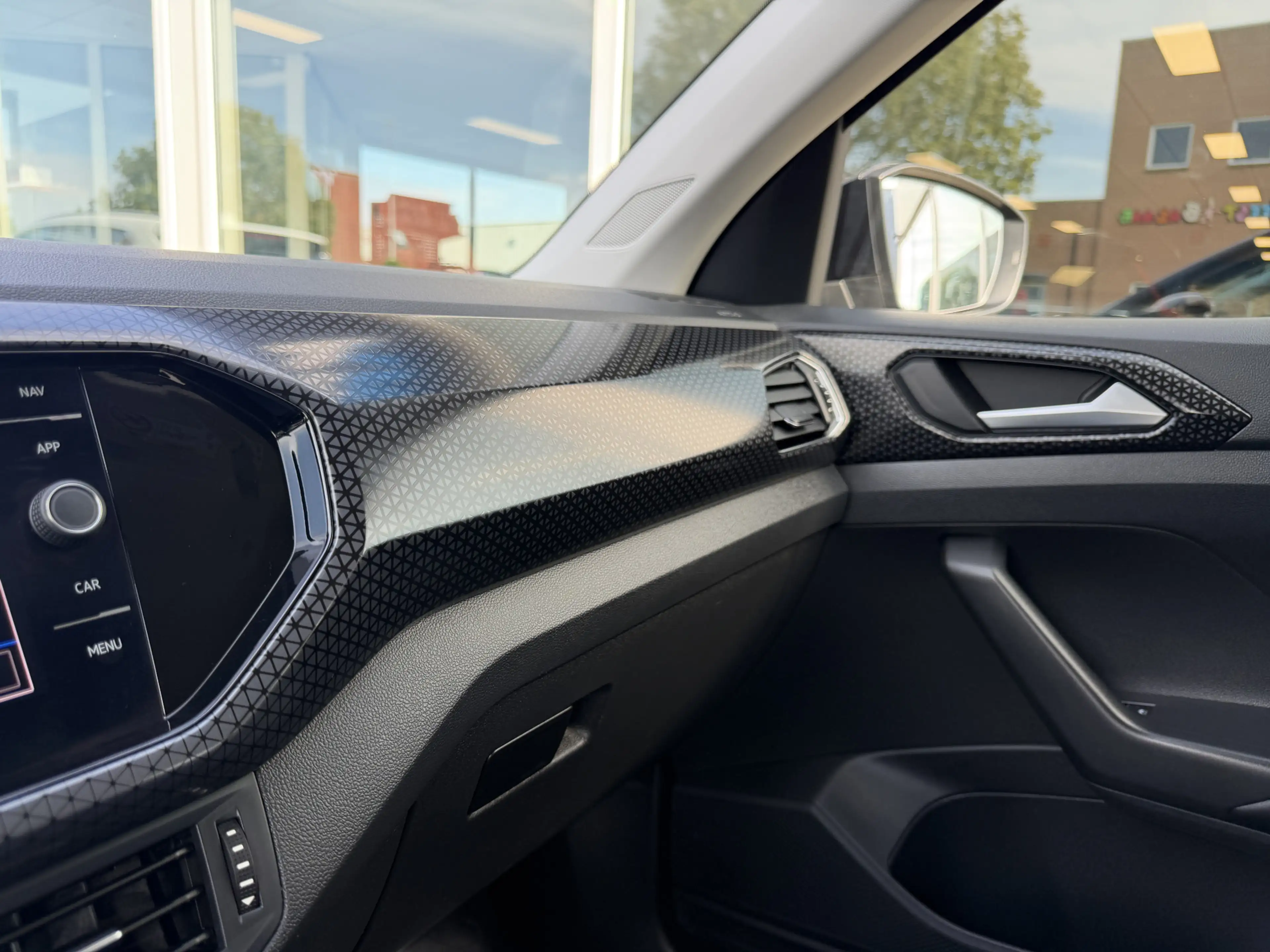 Volkswagen T-Cross 1.5 TSI Style App connect — photo 28