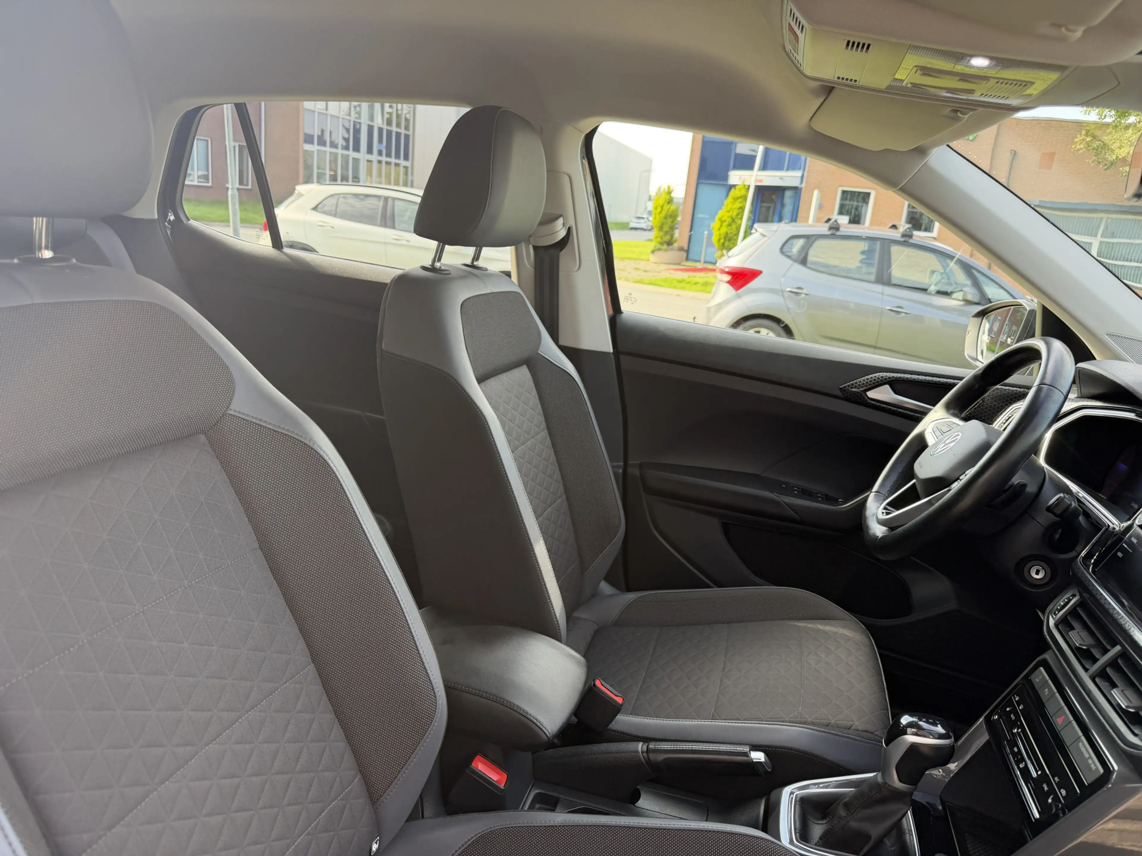Volkswagen T-Cross 1.5 TSI Style App connect — photo 10