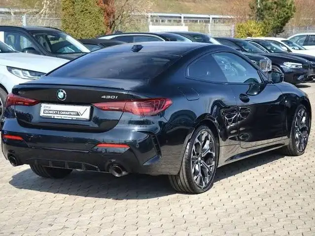BMW 4 Series view 4