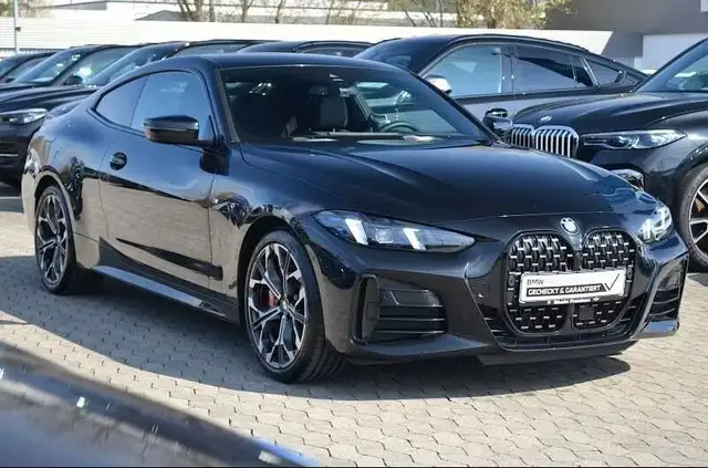BMW 4 Series view 3
