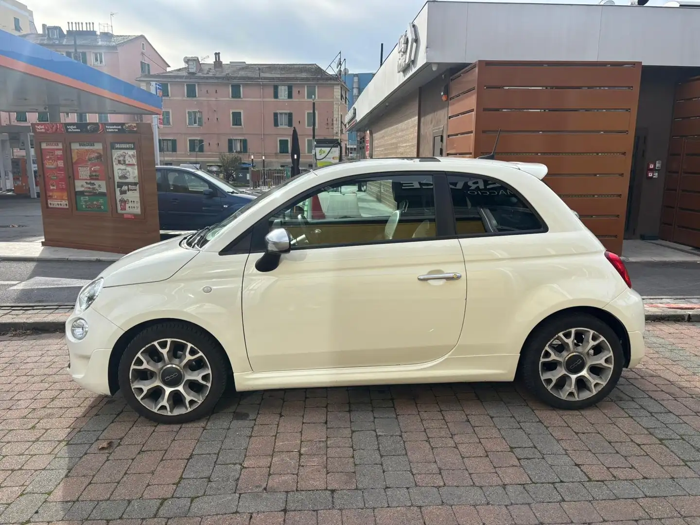 Fiat 500 500 1.0 hybrid Rockstar 70cv Weiß - 2