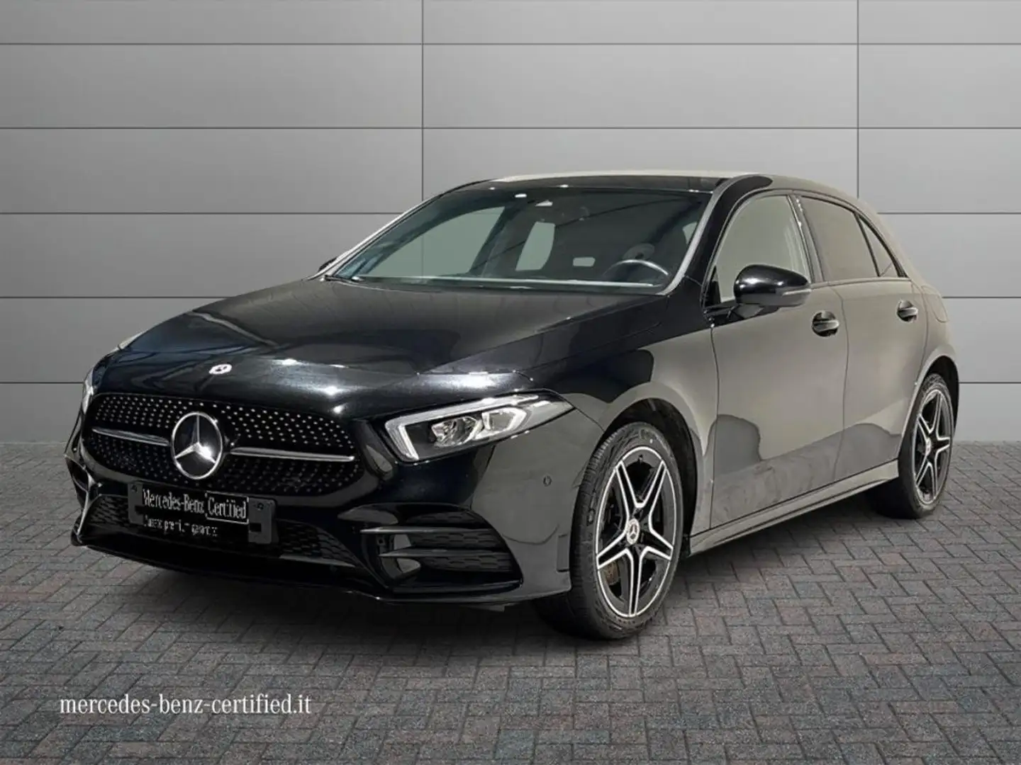 Mercedes-Benz A 250 e hybrid EQ Premium Noir - 1